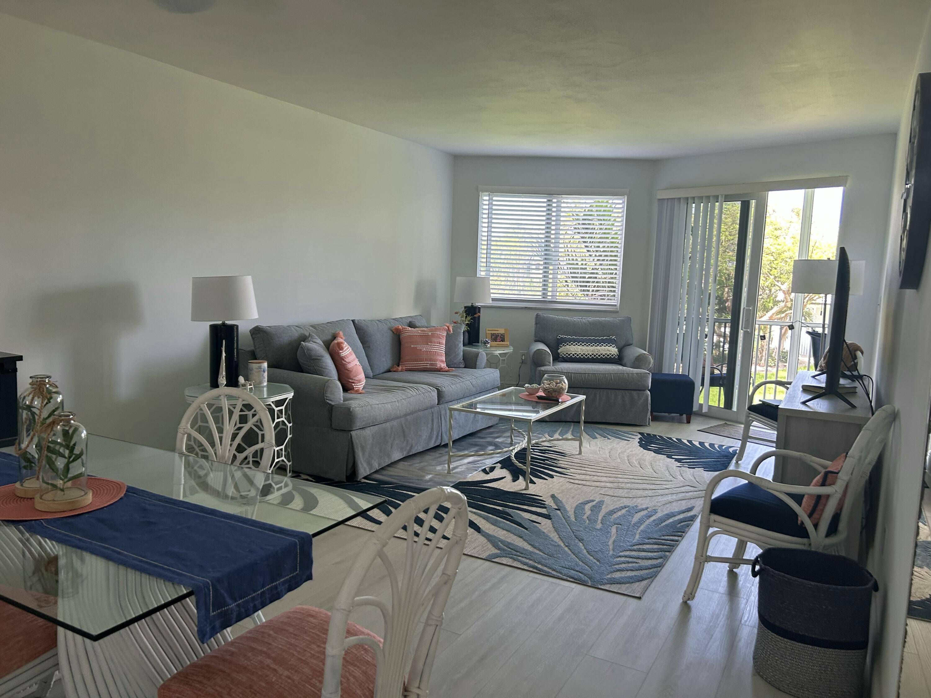 Boca Raton, FL 33432,2760 Banyan Road 25
