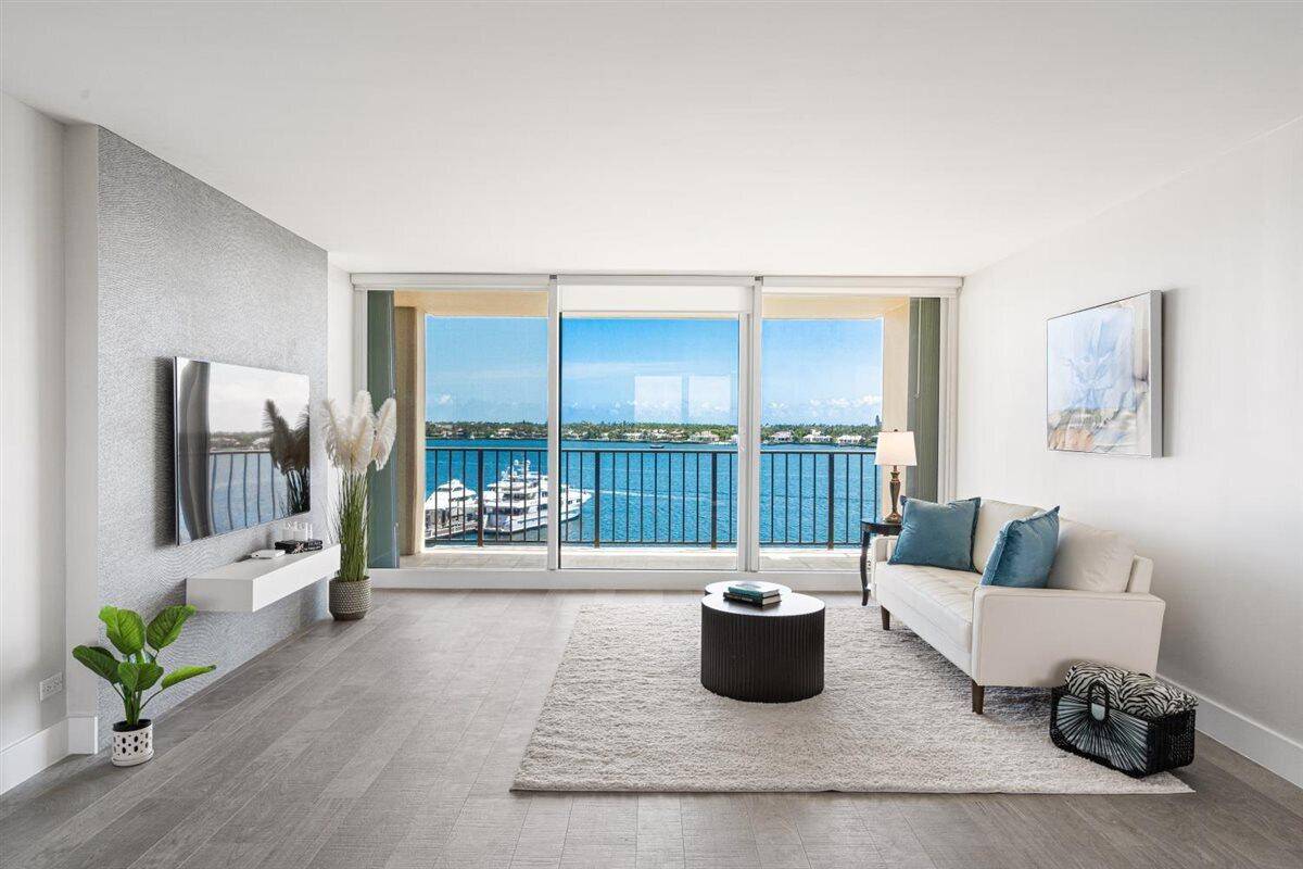 North Palm Beach, FL 33408,132 Lakeshore DR 717