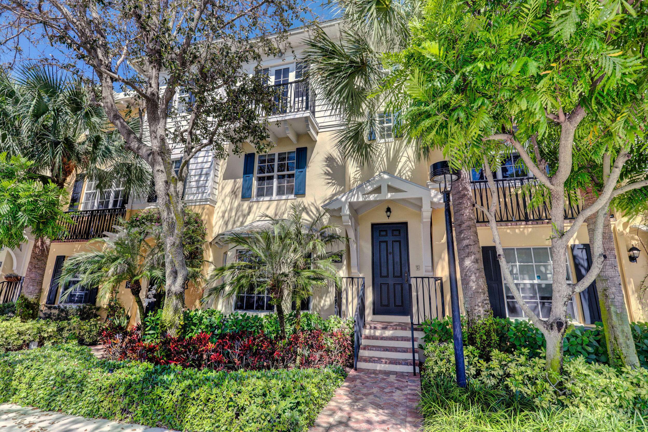 West Palm Beach, FL 33401,343 Flamingo DR