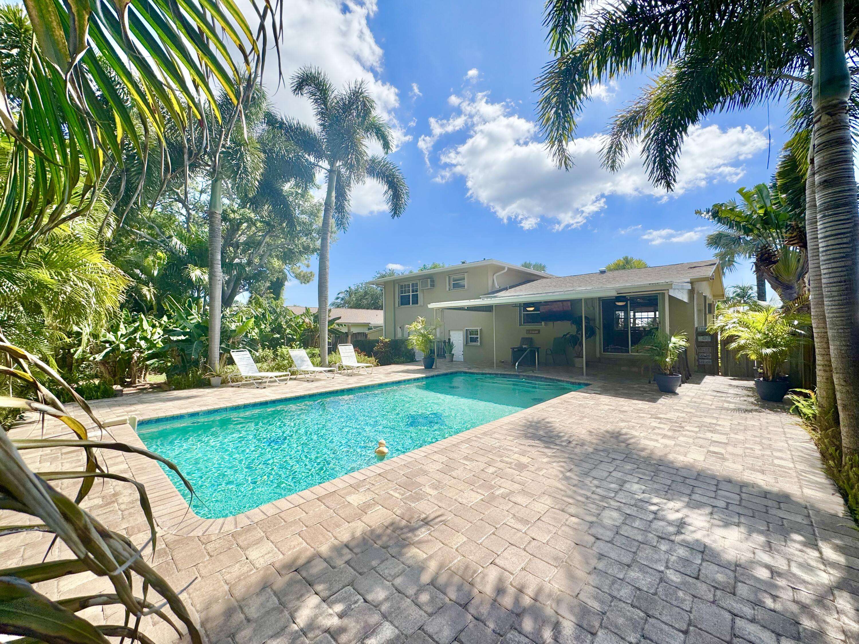 Palm Beach Gardens, FL 33410,14109 Leeward WAY