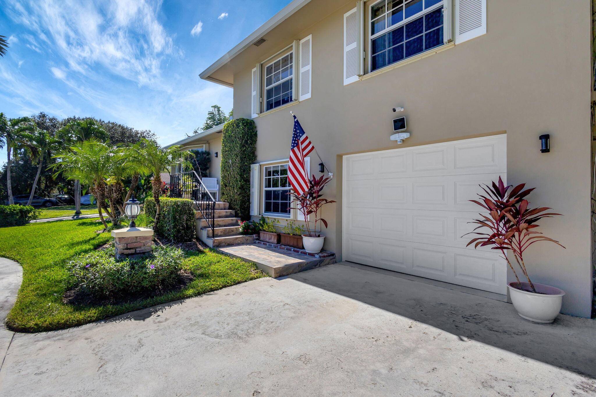 Palm Beach Gardens, FL 33410,14109 Leeward WAY