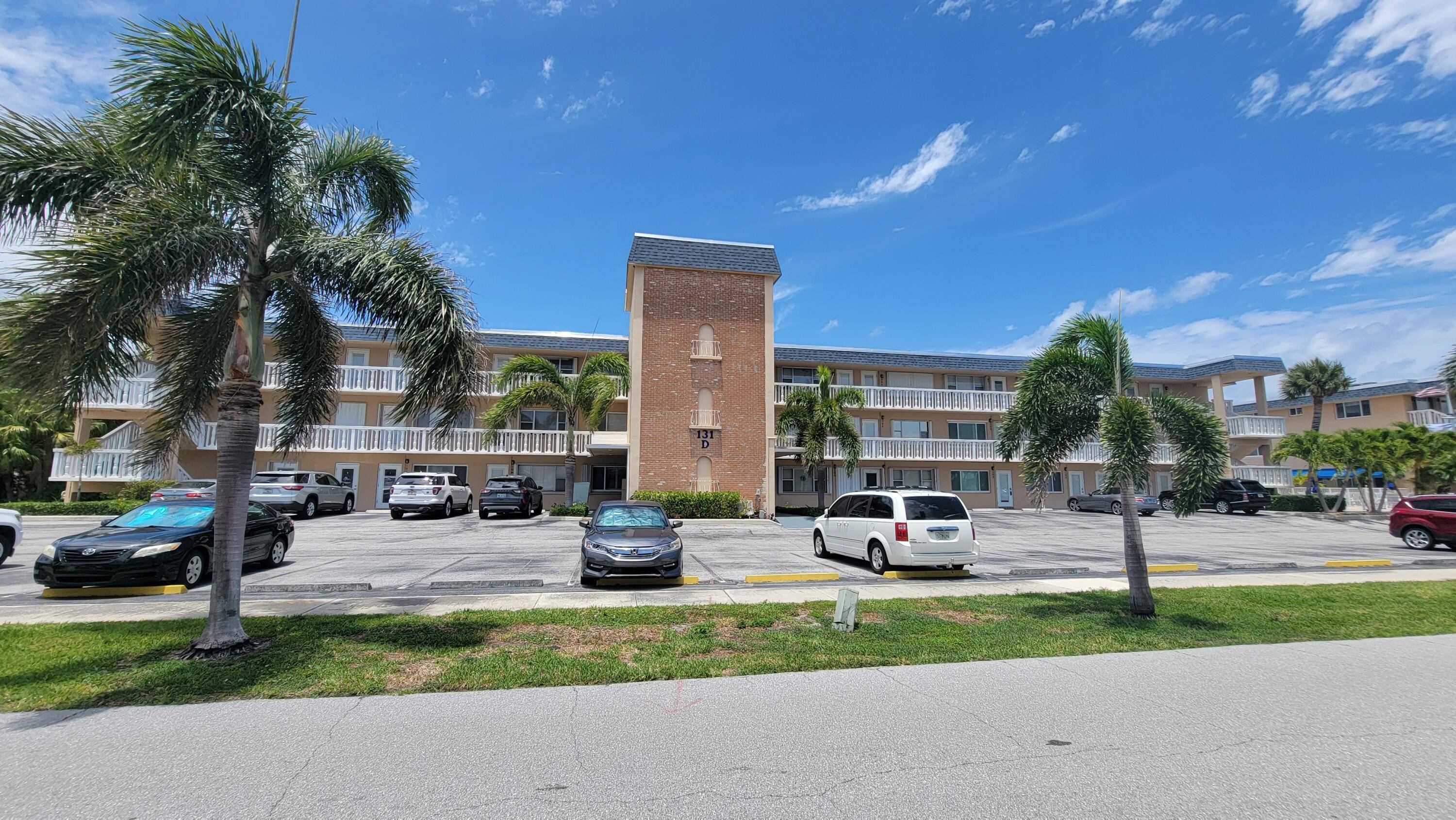 North Palm Beach, FL 33408,131 Doolen CT 308