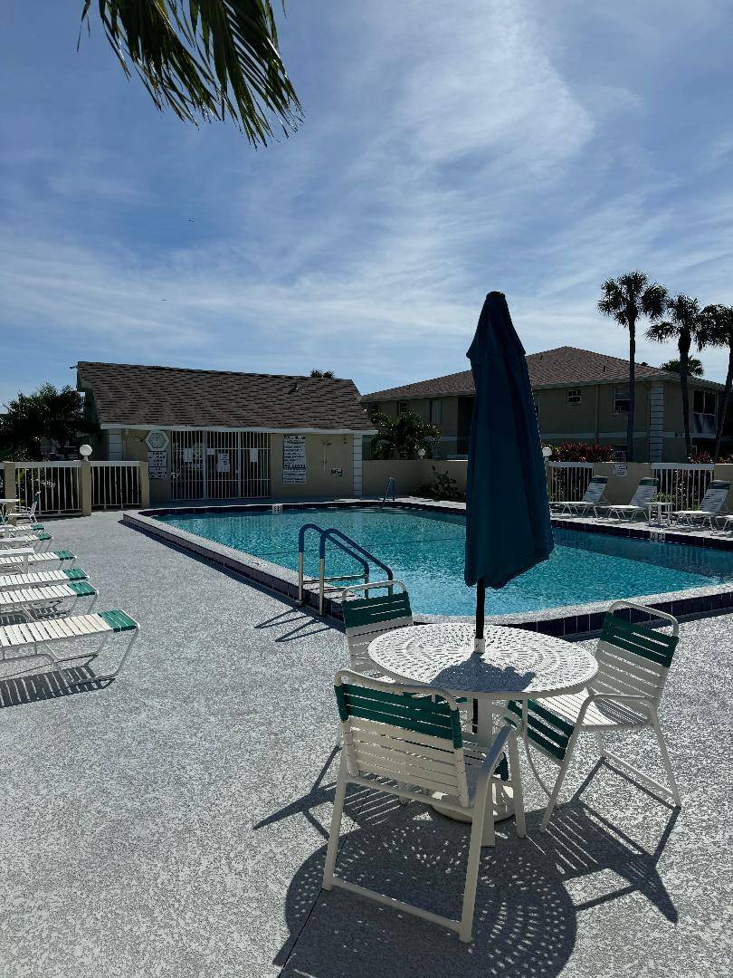 Port Saint Lucie, FL 34952,1550 SE Royal Green CIR 104