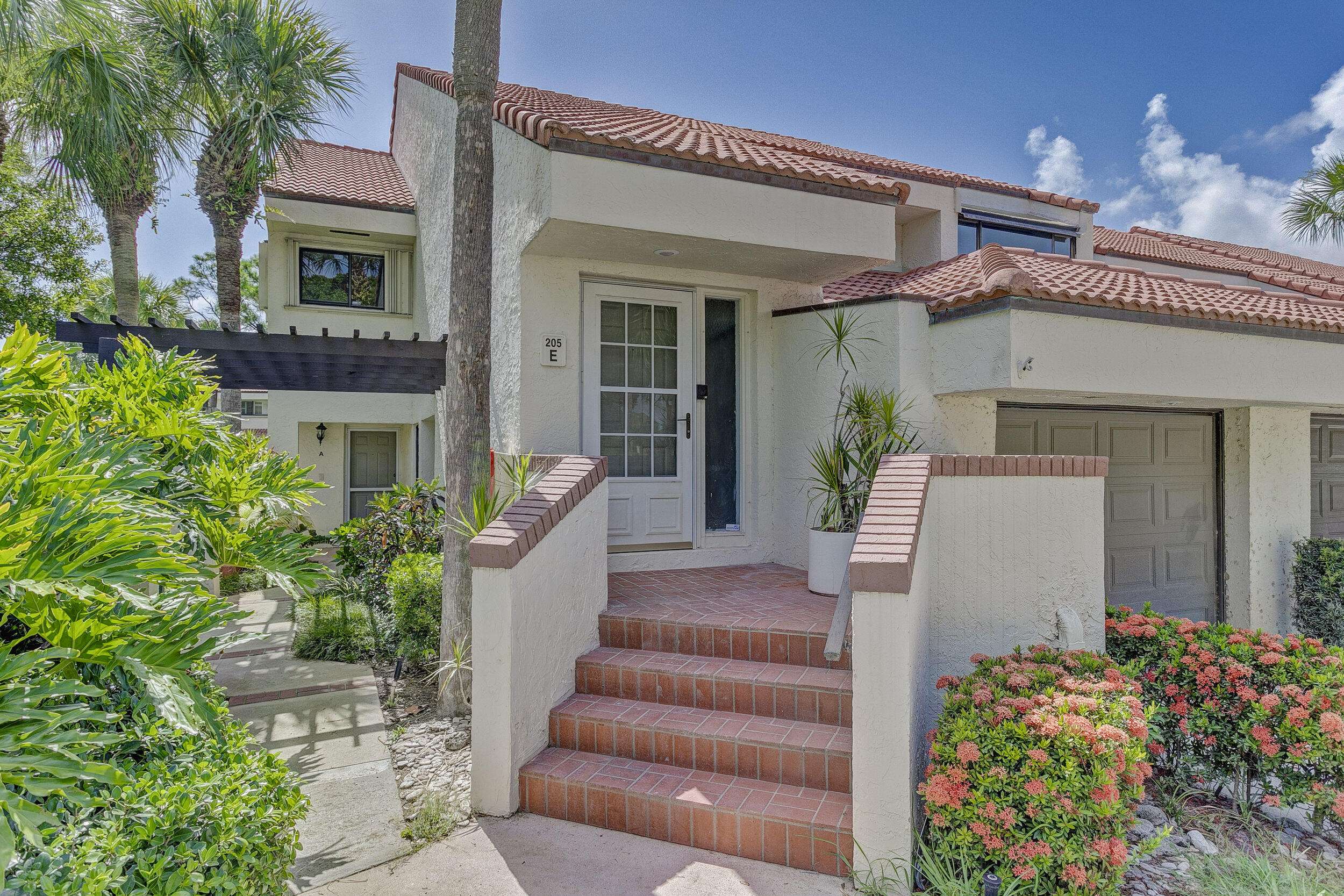 Juno Beach, FL 33408,205 Sea Oats DR E