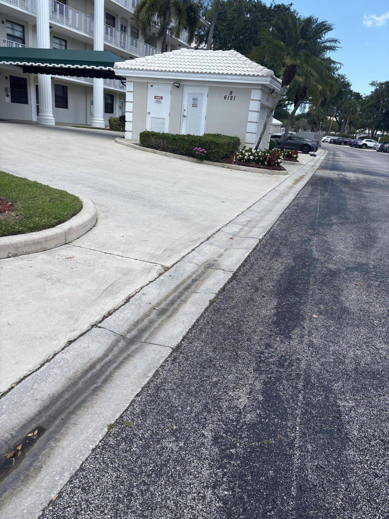 Boca Raton, FL 33433,6121 Balboa CIR 401