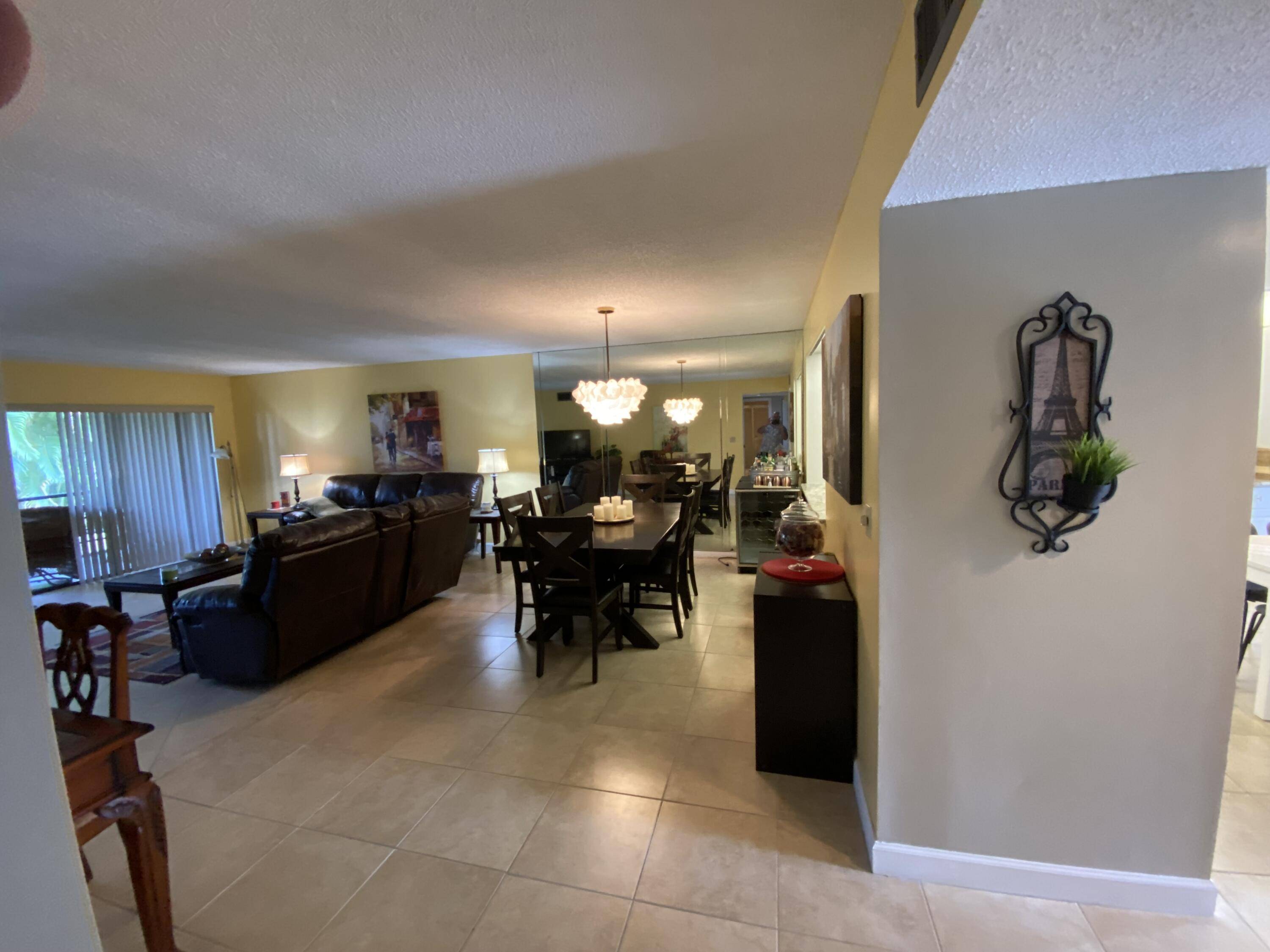 Boynton Beach, FL 33437,5603 Fairway Park 204 DR 204