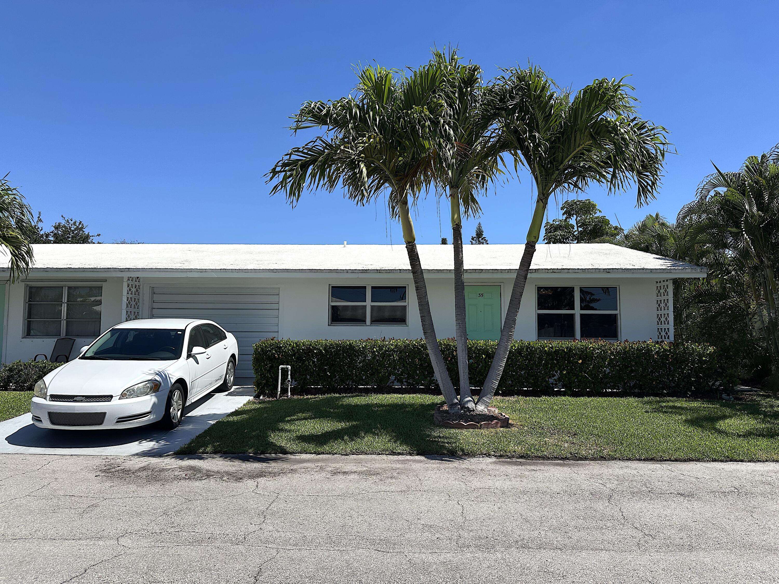 Lantana, FL 33462,728 Ridge Road 35