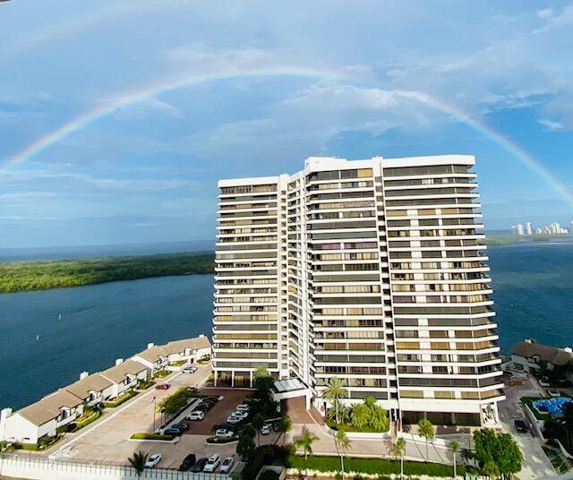 North Palm Beach, FL 33408,100 Lakeshore DR 1954