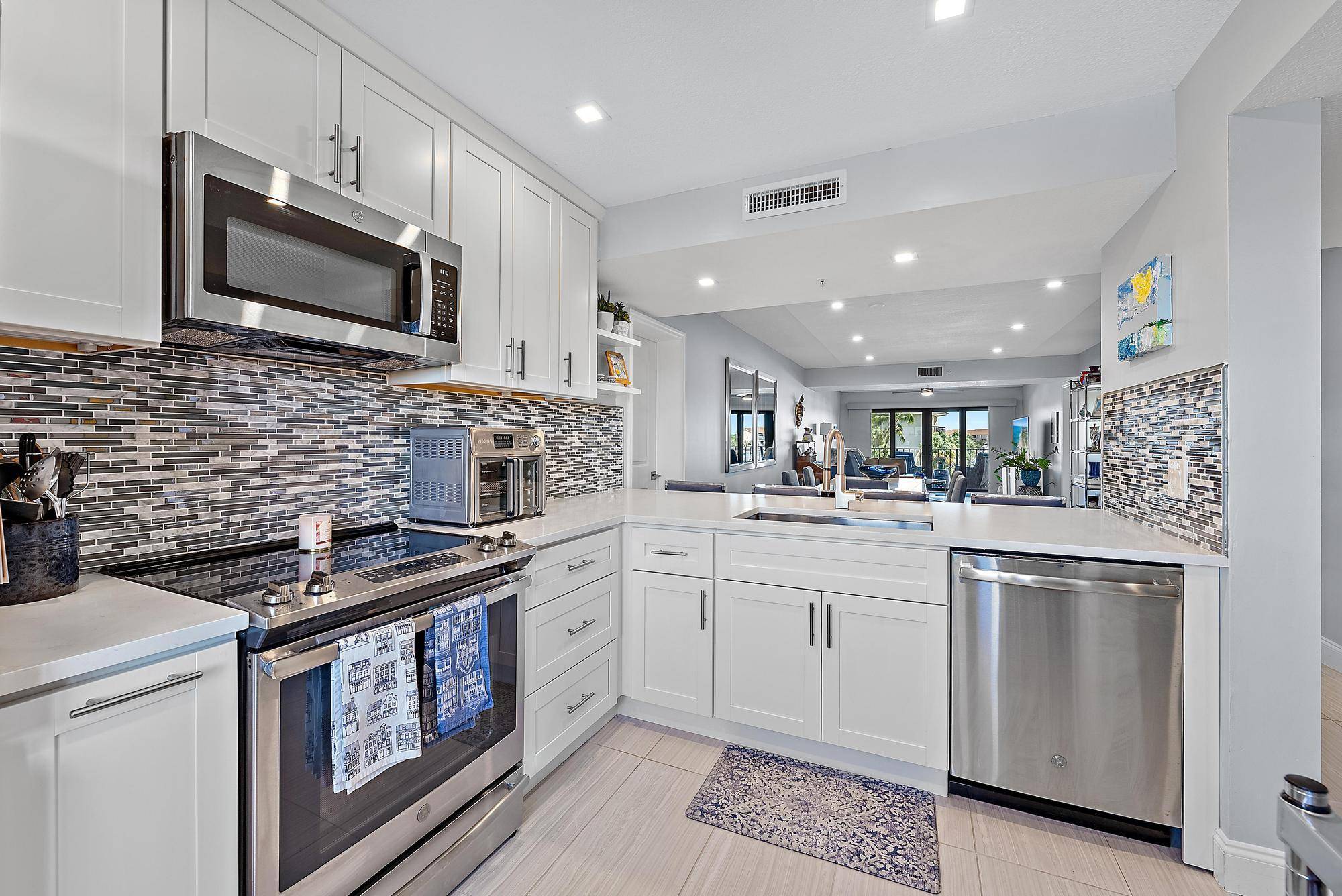 Jupiter, FL 33477,1101 Seafarer CIR 402