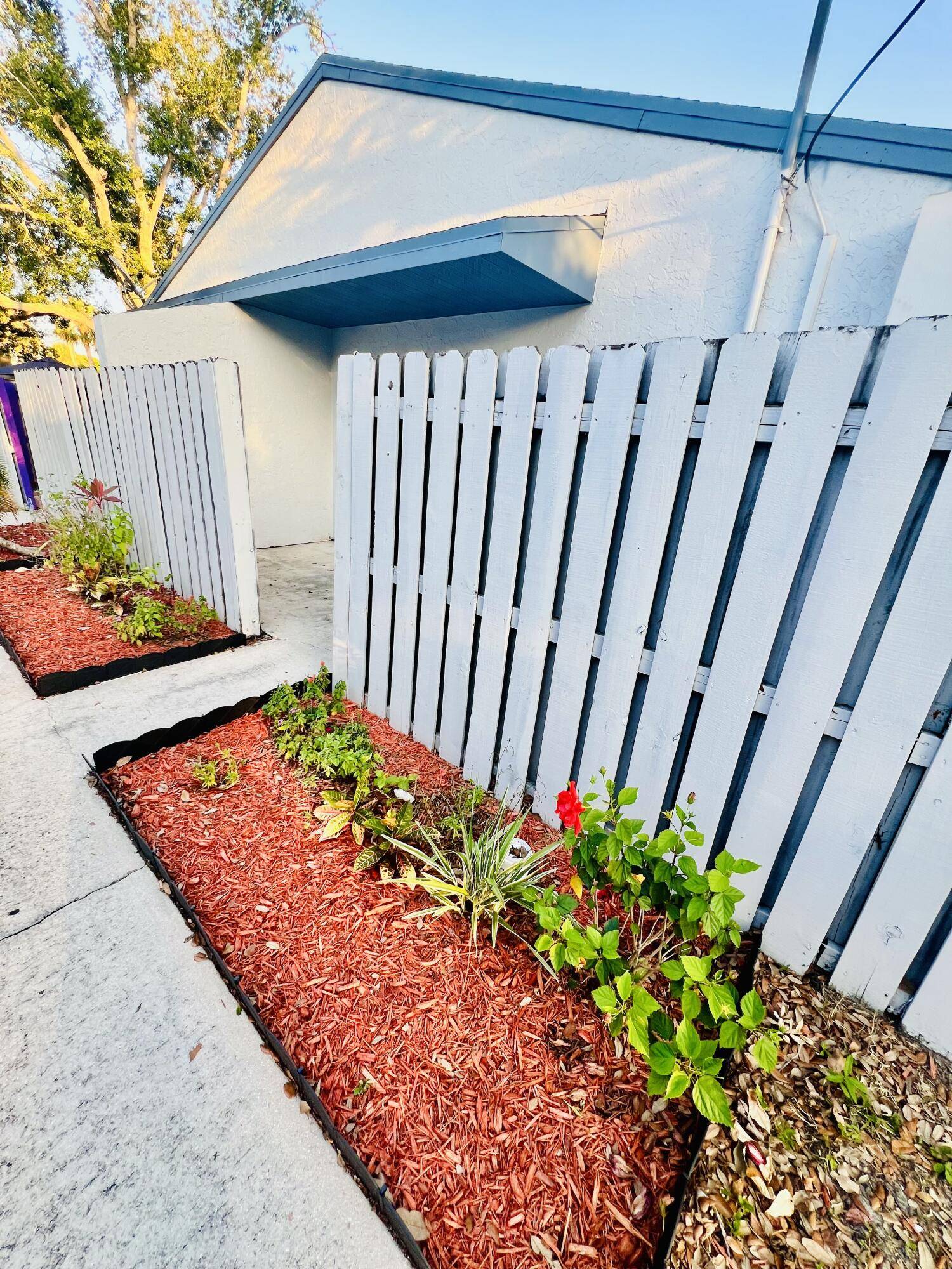 Fort Pierce, FL 34950,2015 Oleander BLVD A