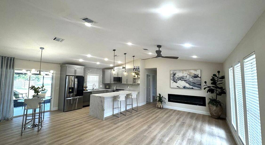 Port Saint Lucie, FL 34953,889 SW Nichols TER