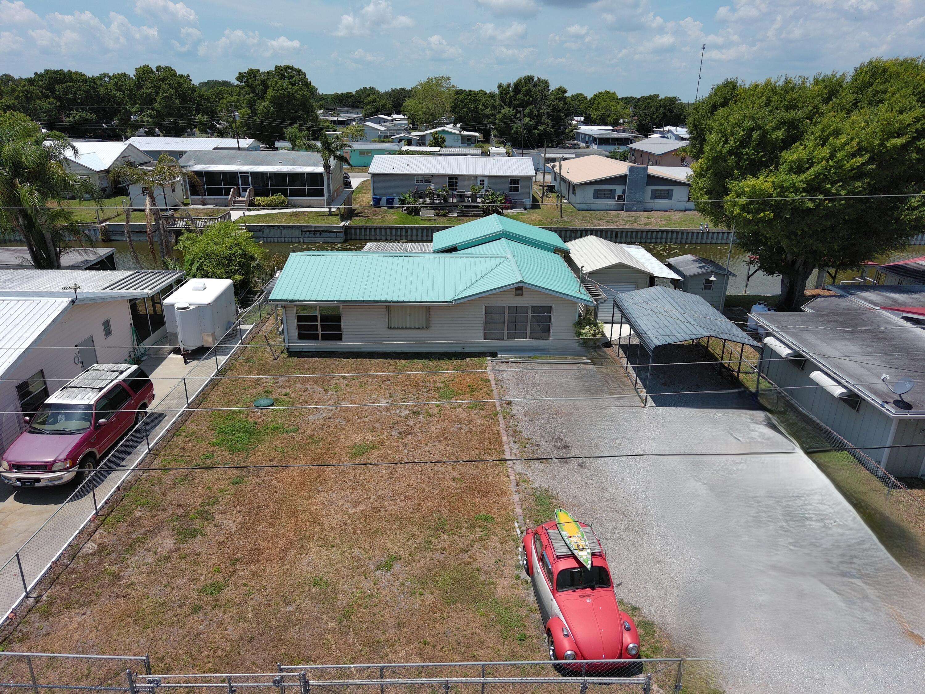 Okeechobee, FL 34974,1066 5th ST