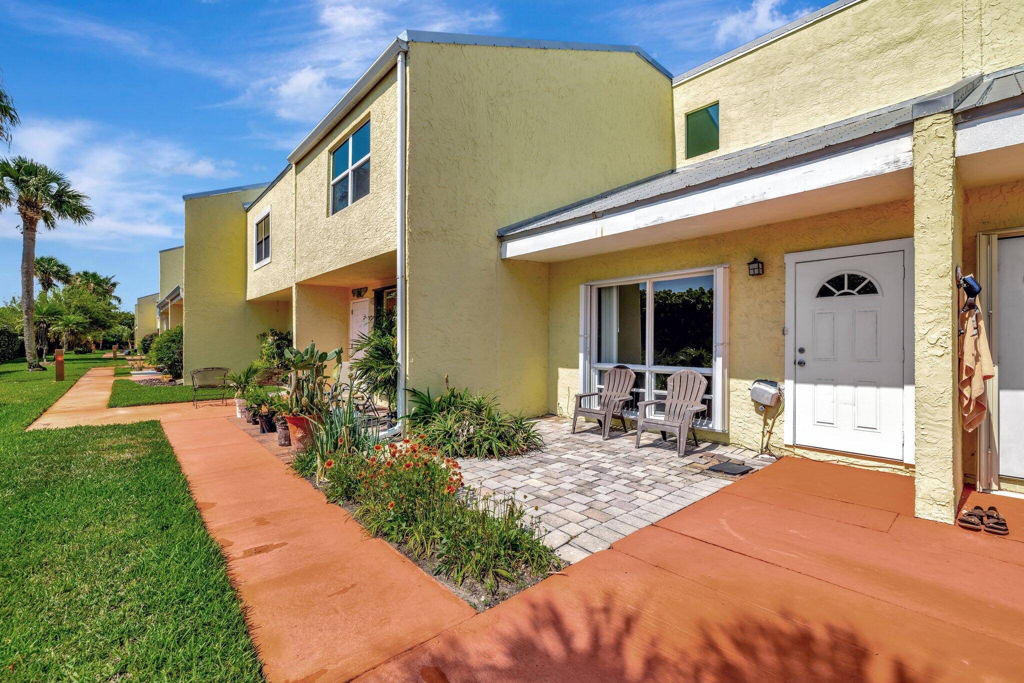 Hutchinson Island, FL 34949,2707 N Highway A1a G