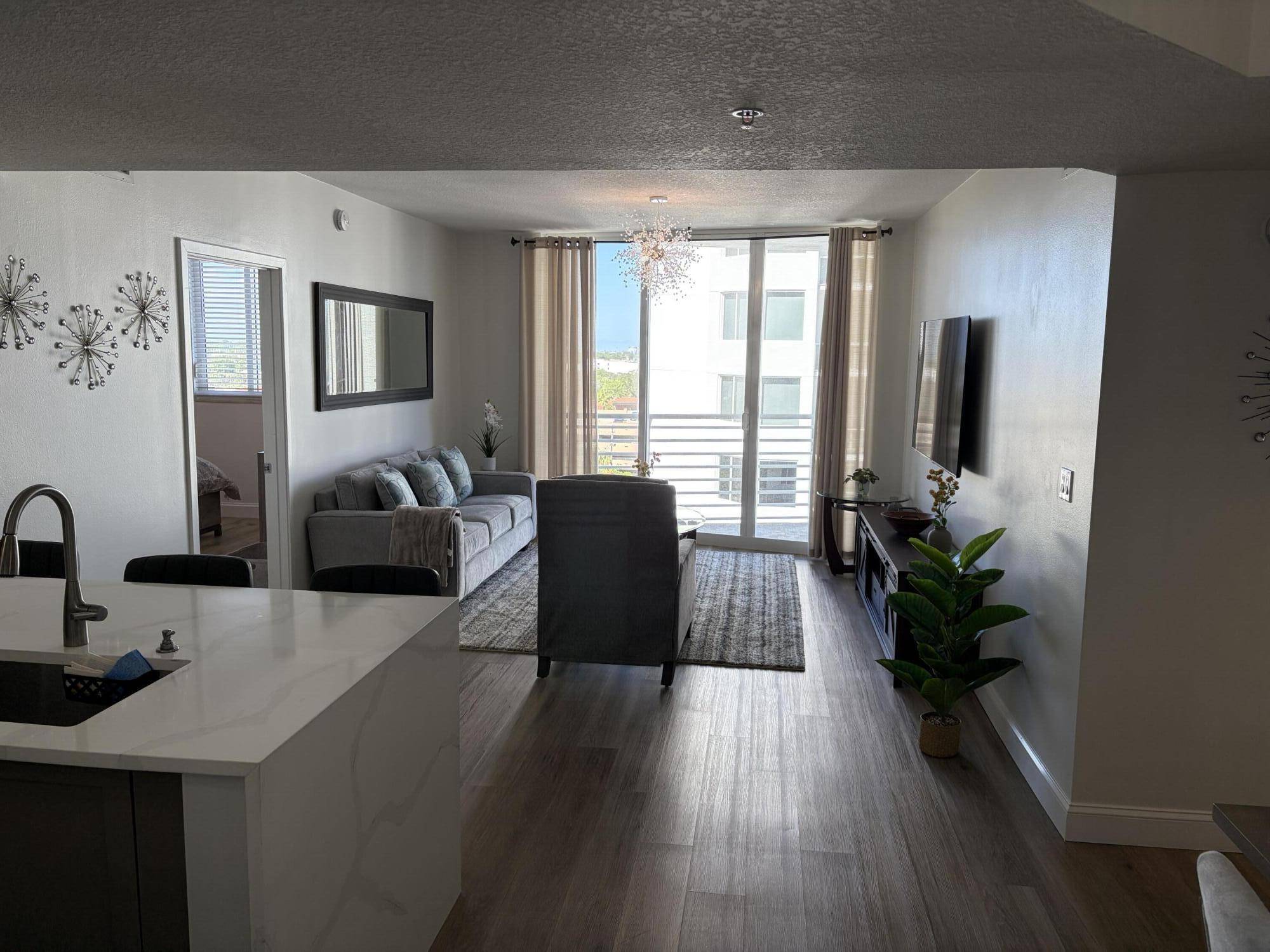 West Palm Beach, FL 33401,1551 N Flagler DR 905