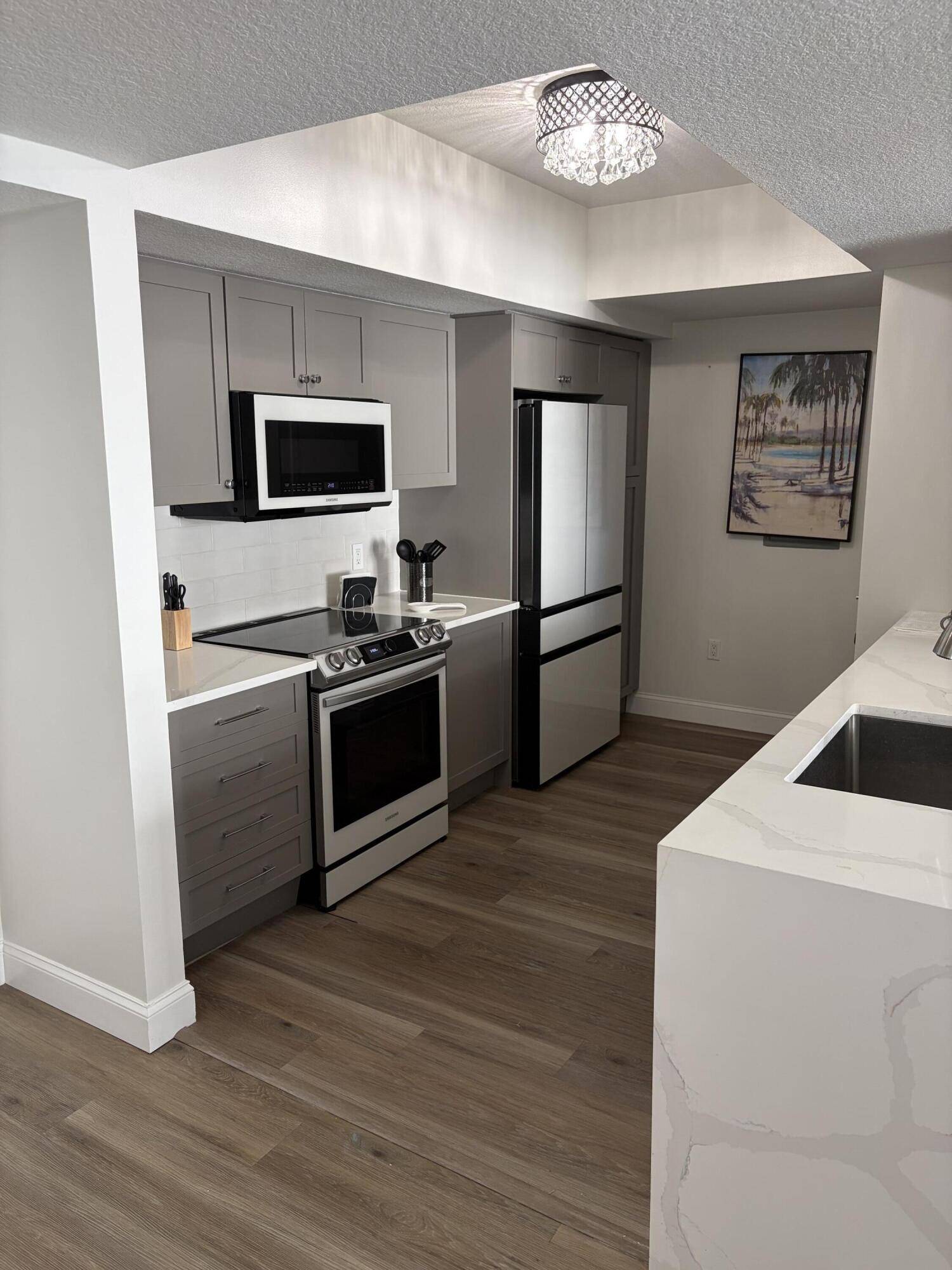 West Palm Beach, FL 33401,1551 N Flagler DR 905