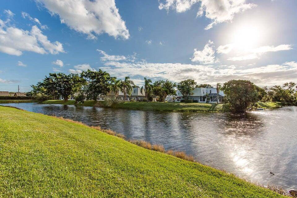 Wellington, FL 33414,1608 Shaker CIR
