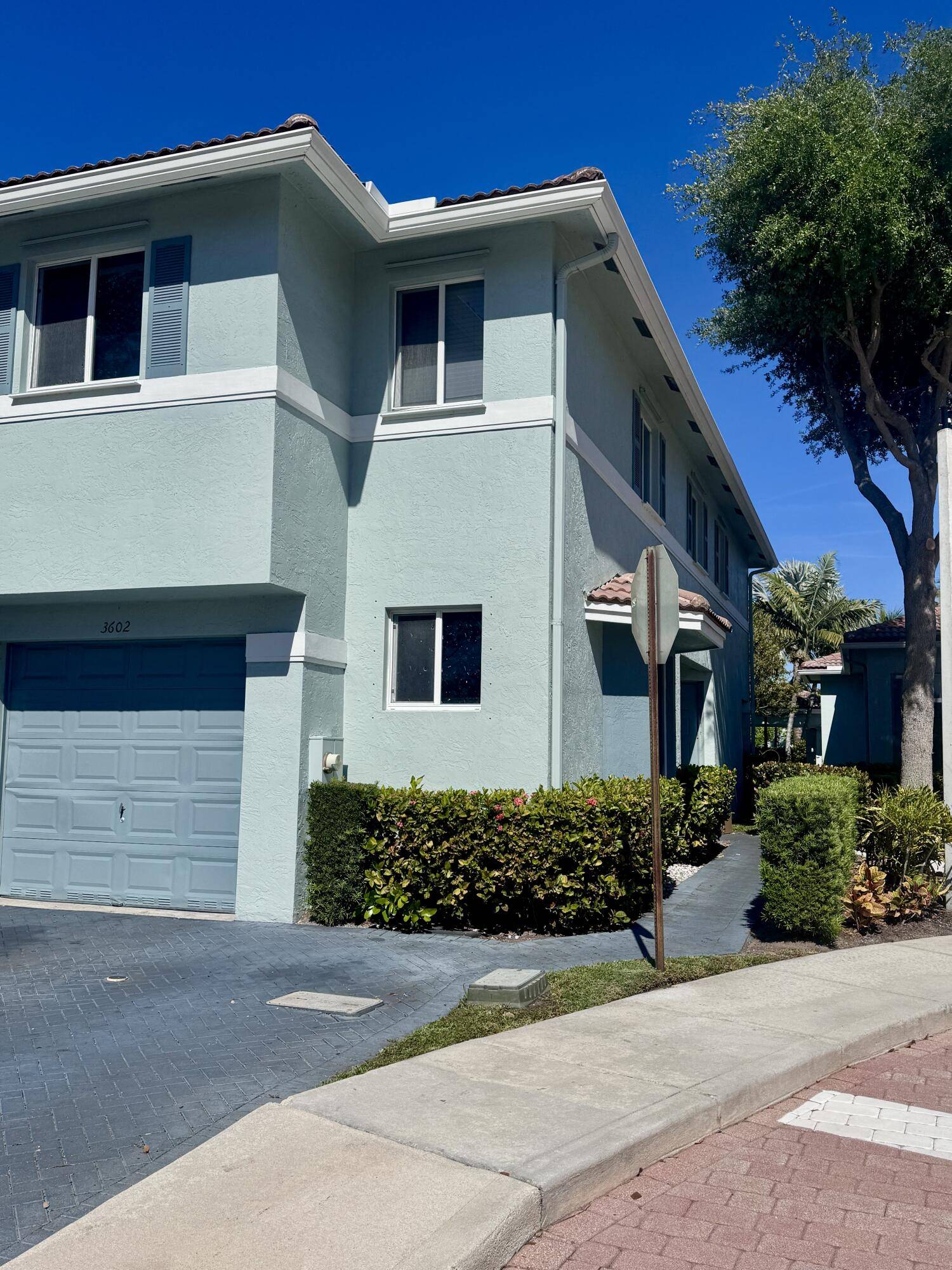 Riviera Beach, FL 33404,3602 Sonoma DR
