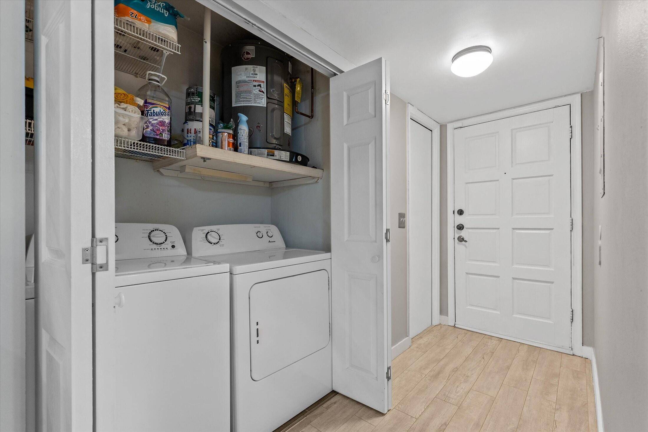 Plantation, FL 33325,184 NW 115th TER