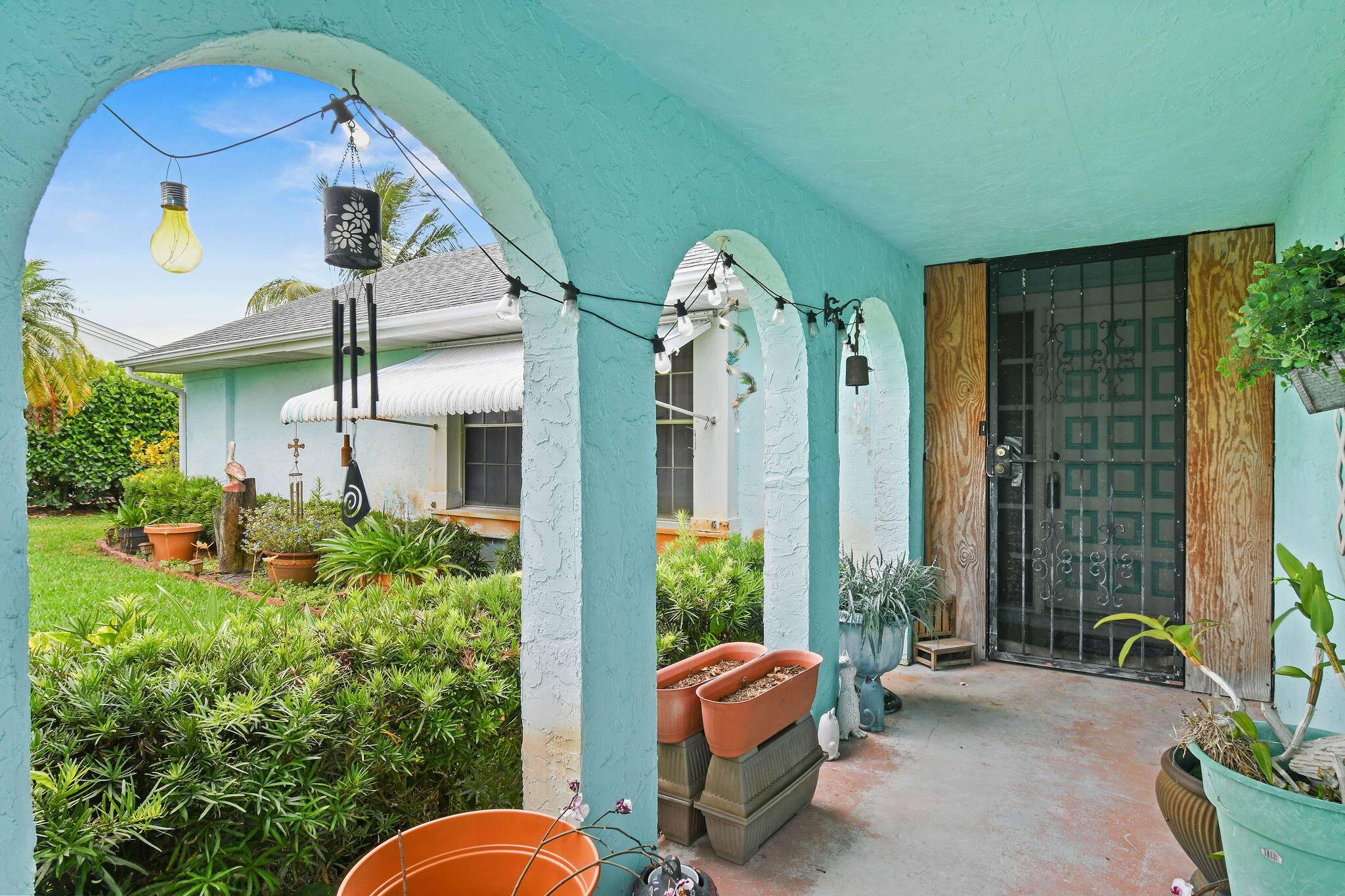 Port Saint Lucie, FL 34952,1402 SE Buckingham TER