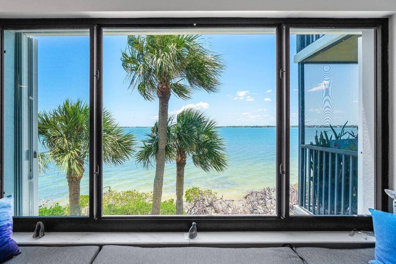 Stuart, FL 34996,20 NE Plantation RD 203