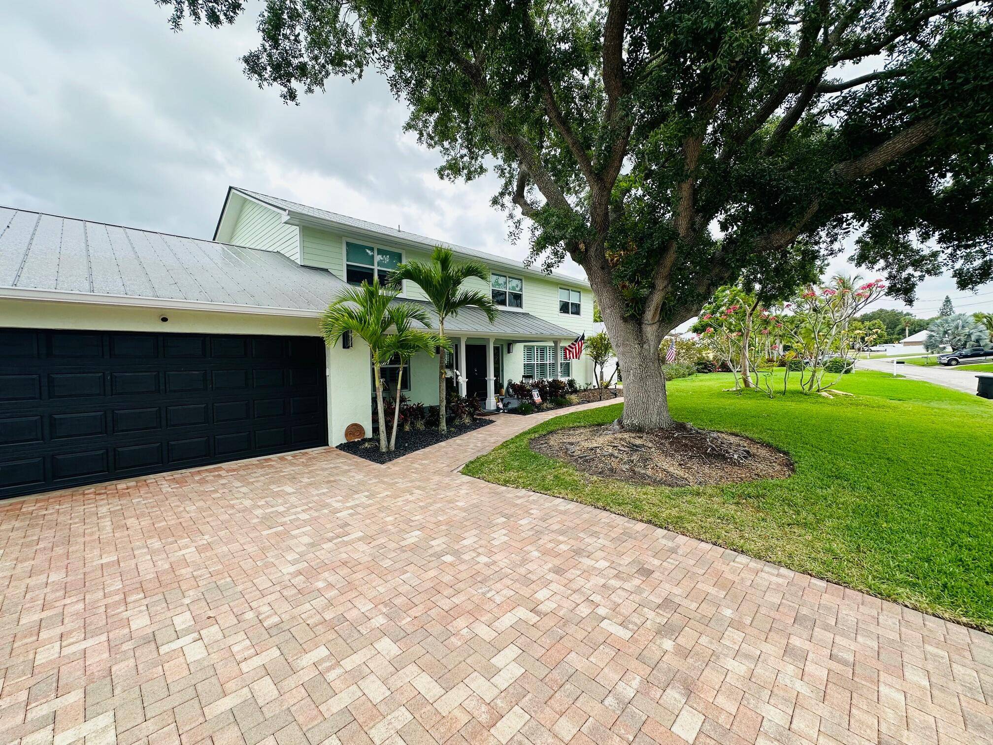 Palm City, FL 34990,691 SW Pine Tree LN