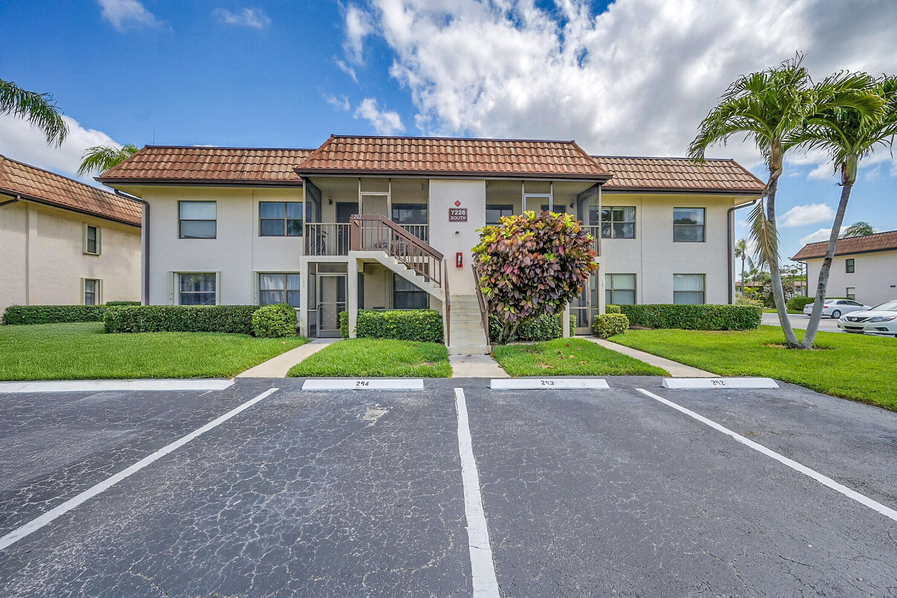 Lake Worth, FL 33467,7226 Golf Colony 201 CT