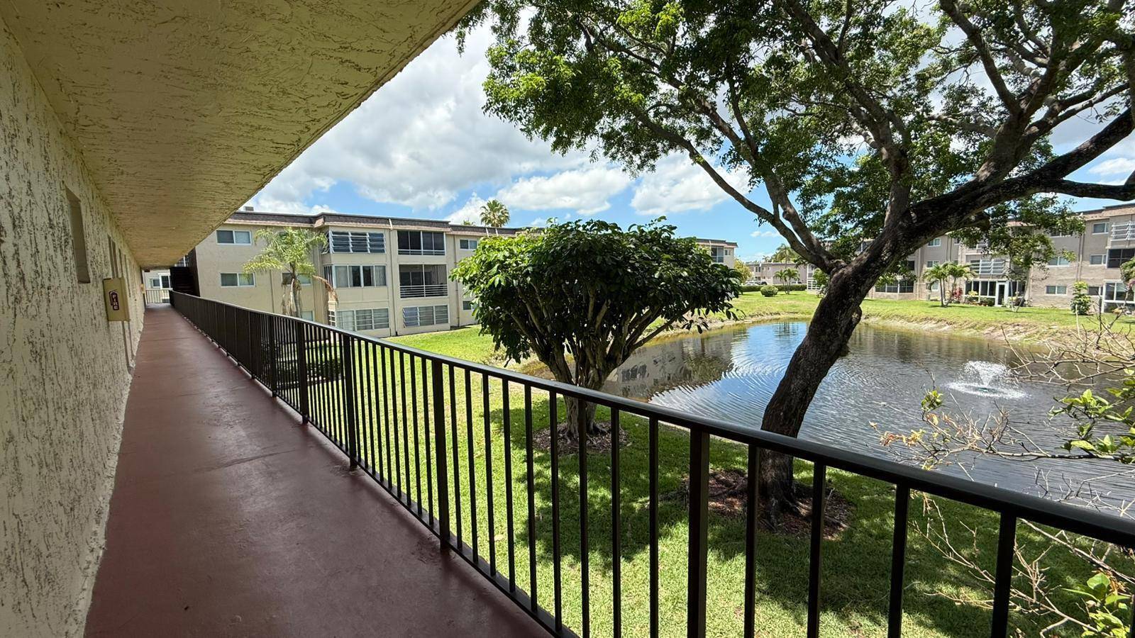 Palm Springs, FL 33461,715 Lori DR 216
