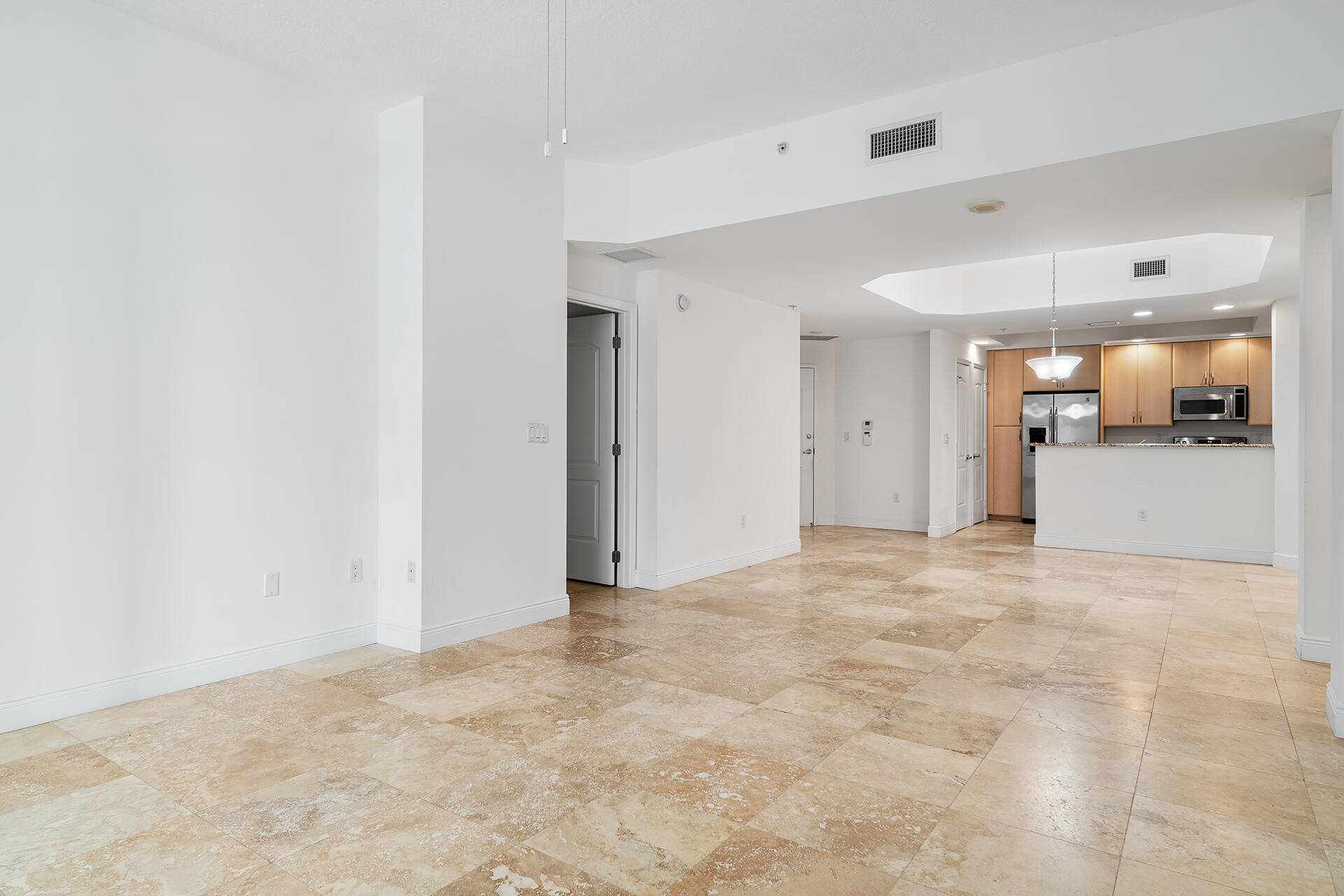 West Palm Beach, FL 33401,801 S Olive AVE 612