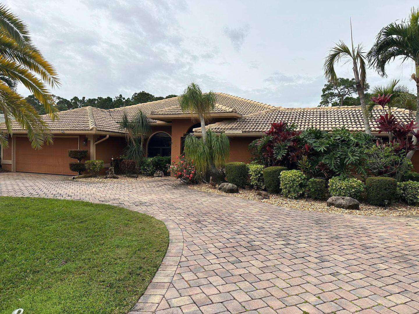 Port Saint Lucie, FL 34986,1180 SW Mirror Lake CV