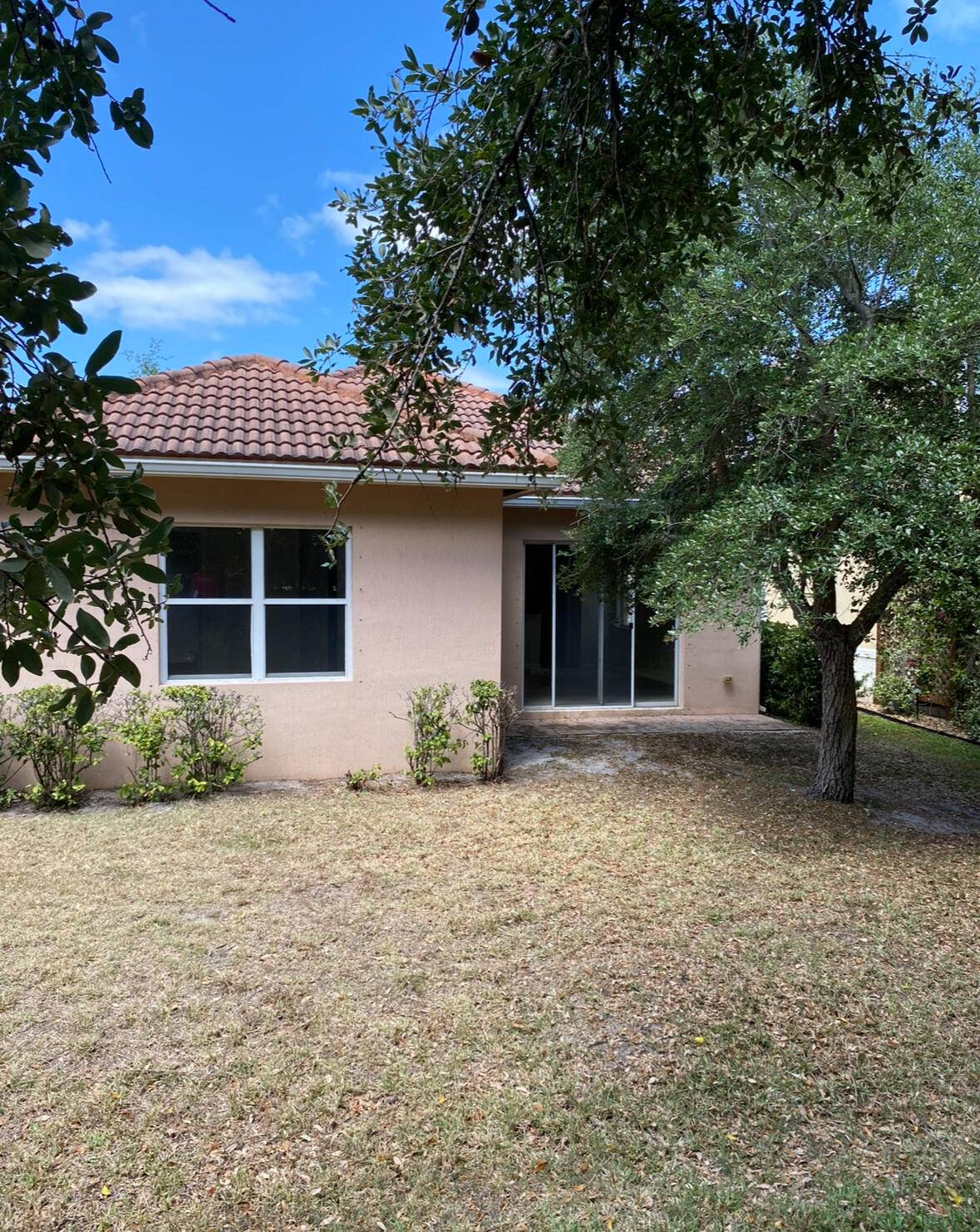 Port Saint Lucie, FL 34986,972 NW Leonardo CIR