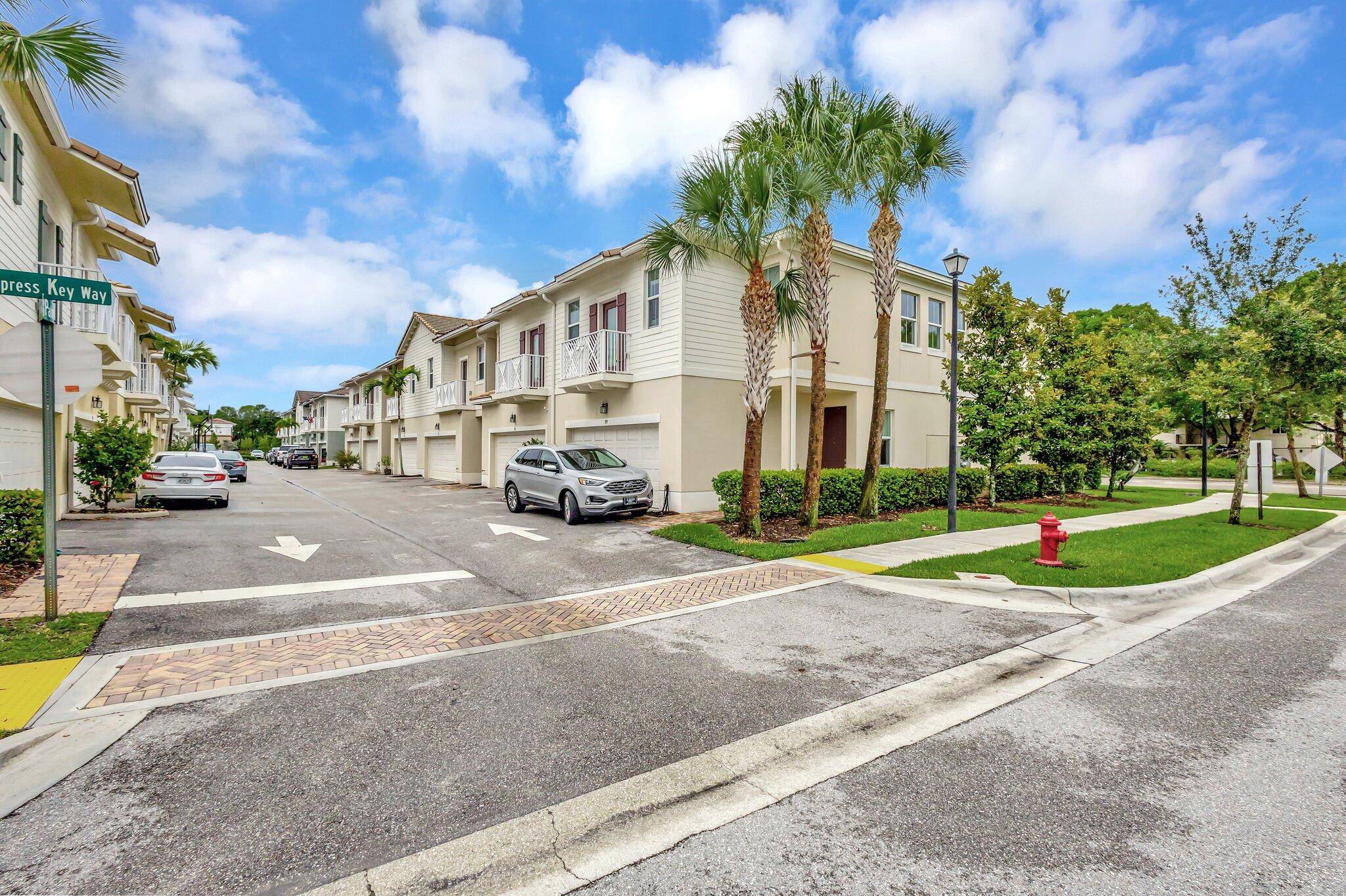 Royal Palm Beach, FL 33411,91 Palm LN