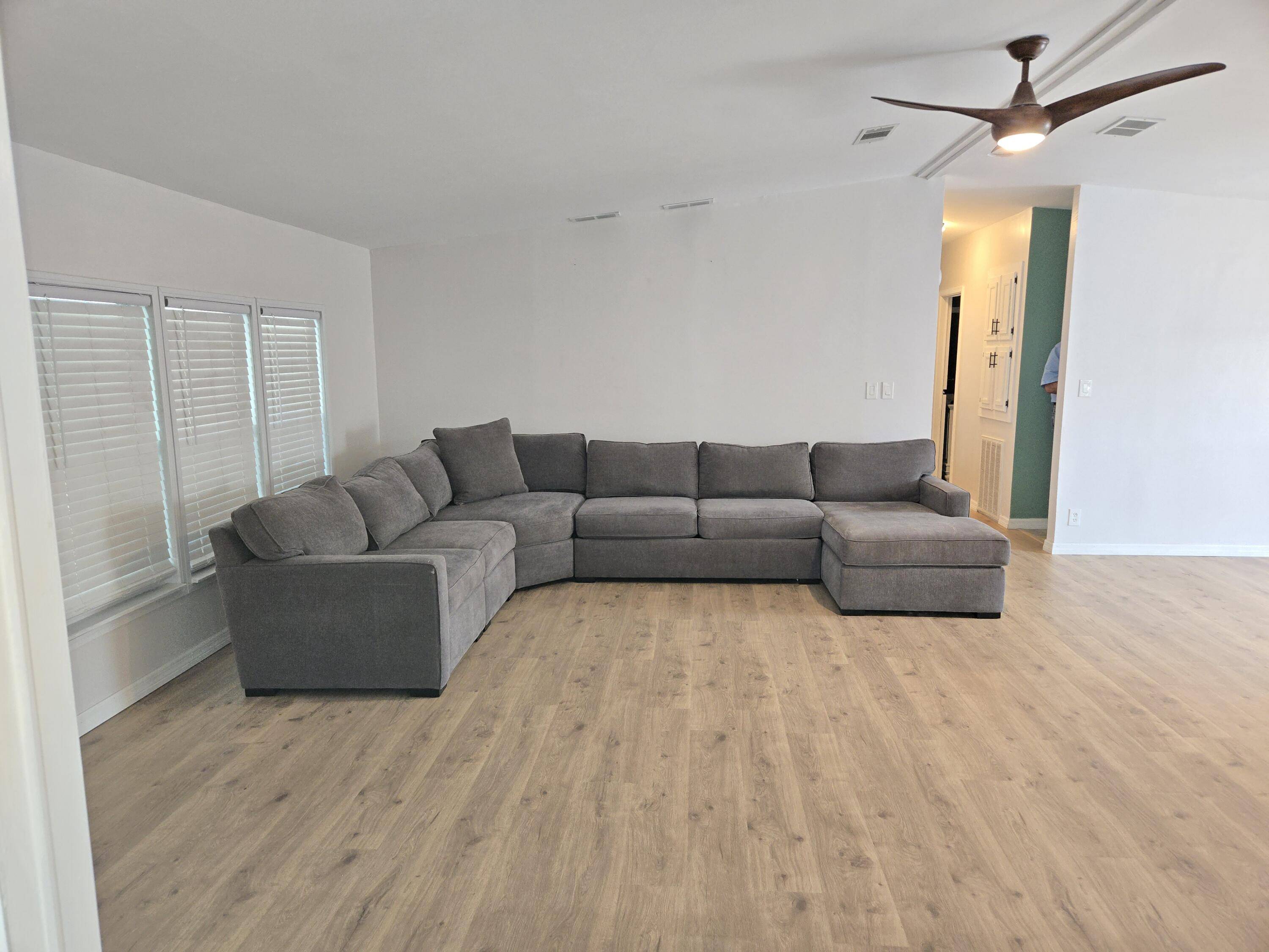 Okeechobee, FL 34974,1699 SW 35th CIR