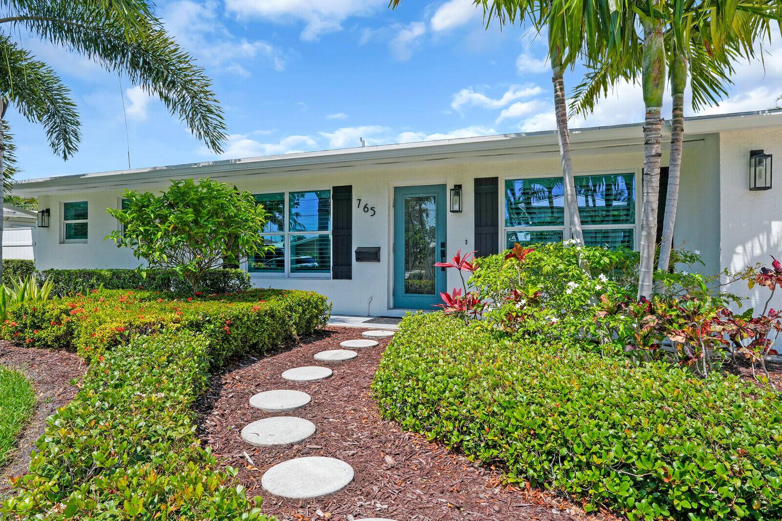 North Palm Beach, FL 33408,765 Lagoon DR
