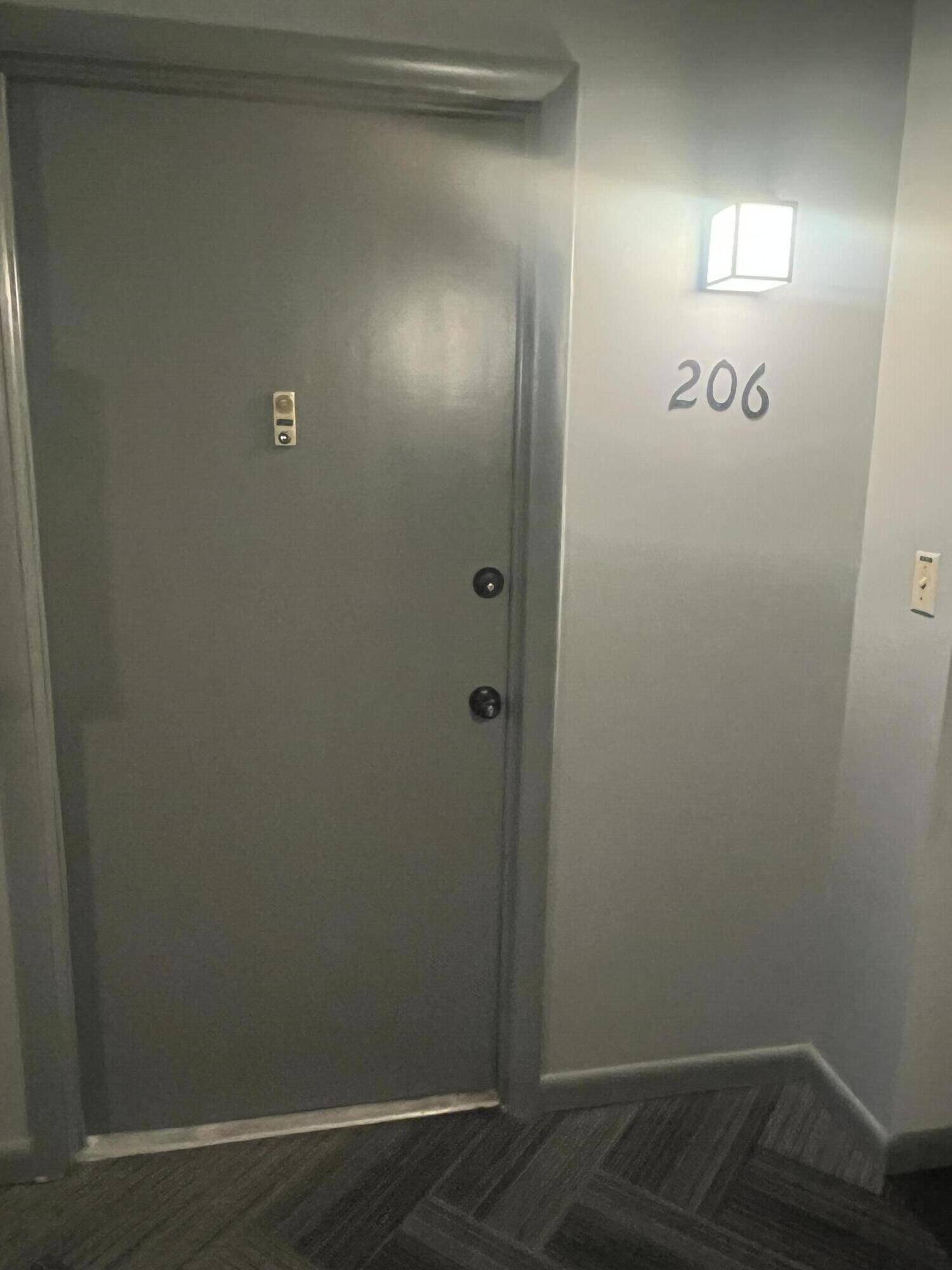 Oakland Park, FL 33311,659 W Oakland Park BLVD 206c