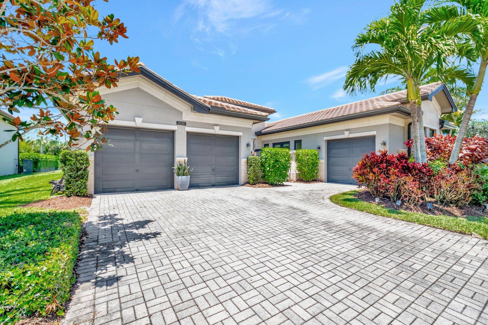 Delray Beach, FL 33446,9288 Tropez LN