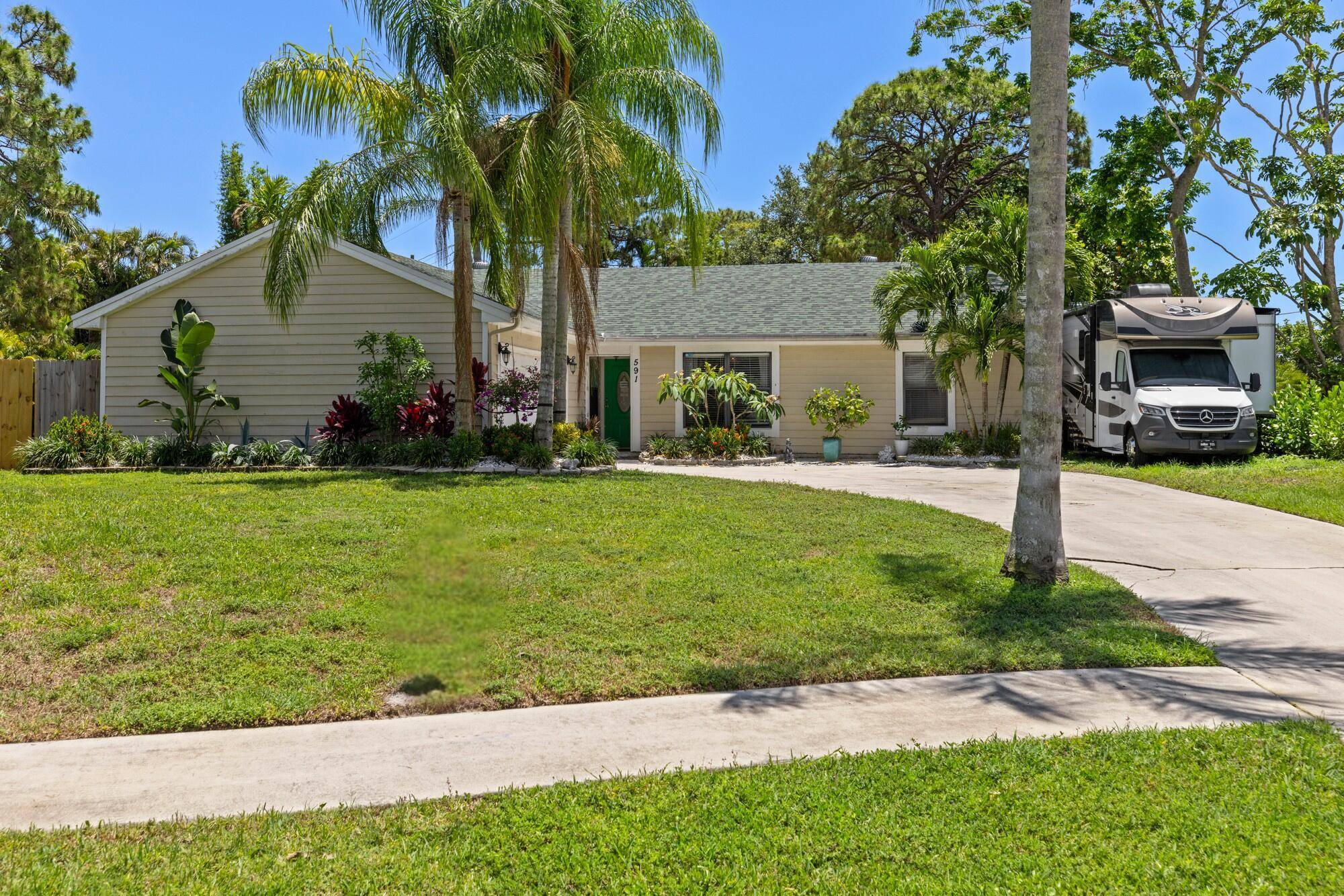 Jupiter, FL 33458,591 Kriss LN