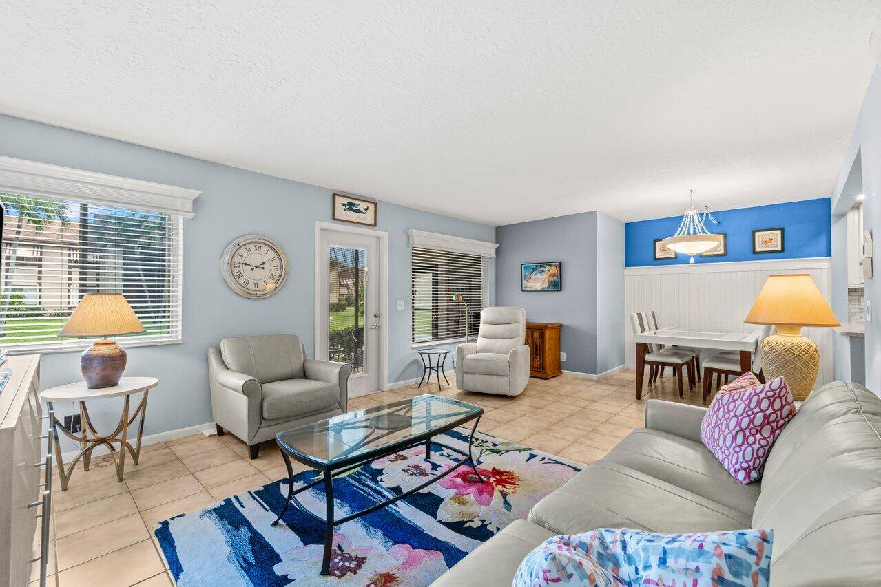 Greenacres, FL 33463,234 Pine Hov CIR B-1