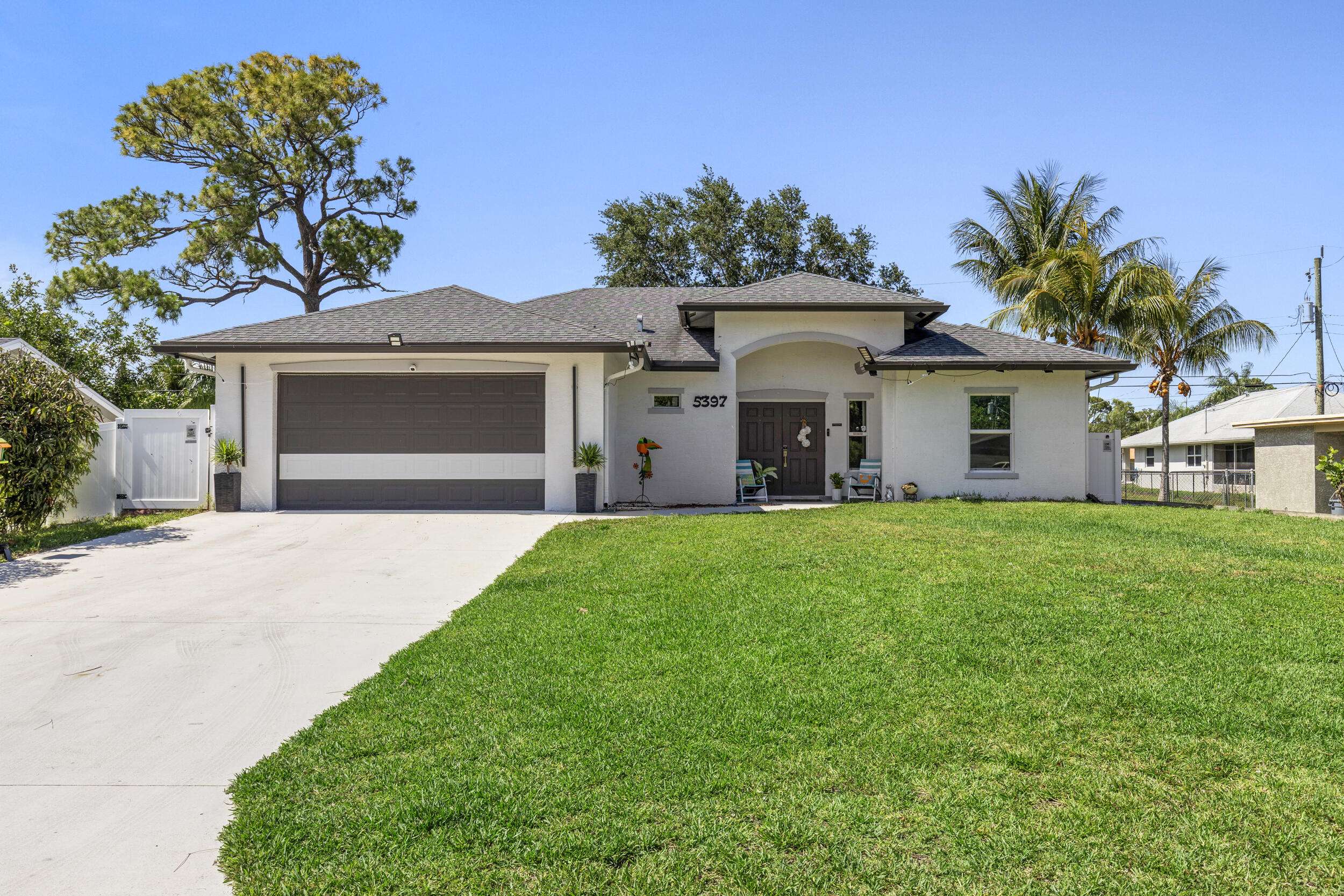 Delray Beach, FL 33484,5397 Cleveland RD