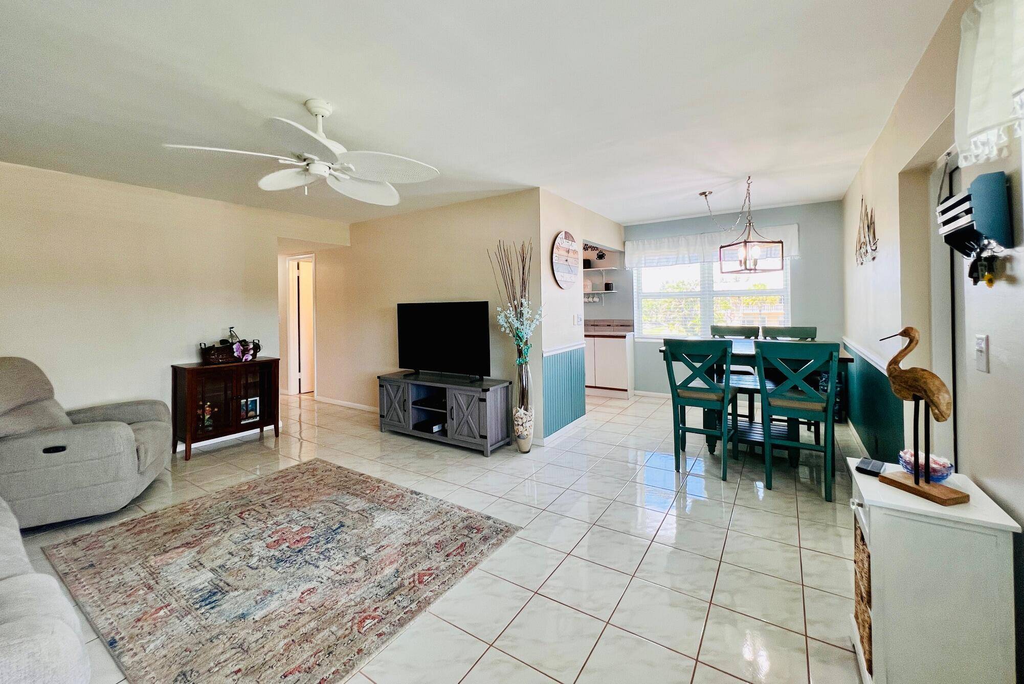 West Palm Beach, FL 33417,182 Bedford G
