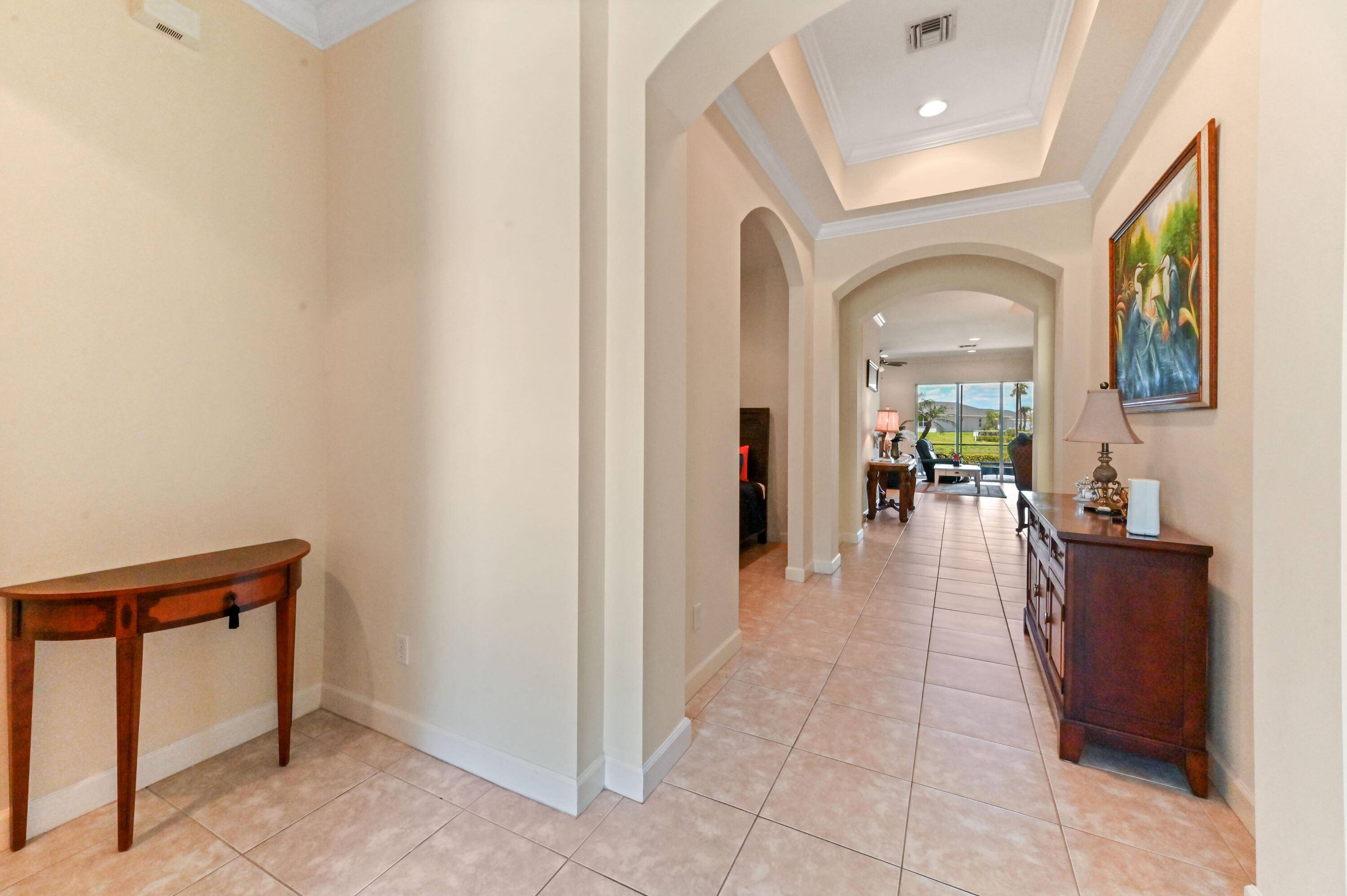 Port Saint Lucie, FL 34986,9220 Short Chip CIR