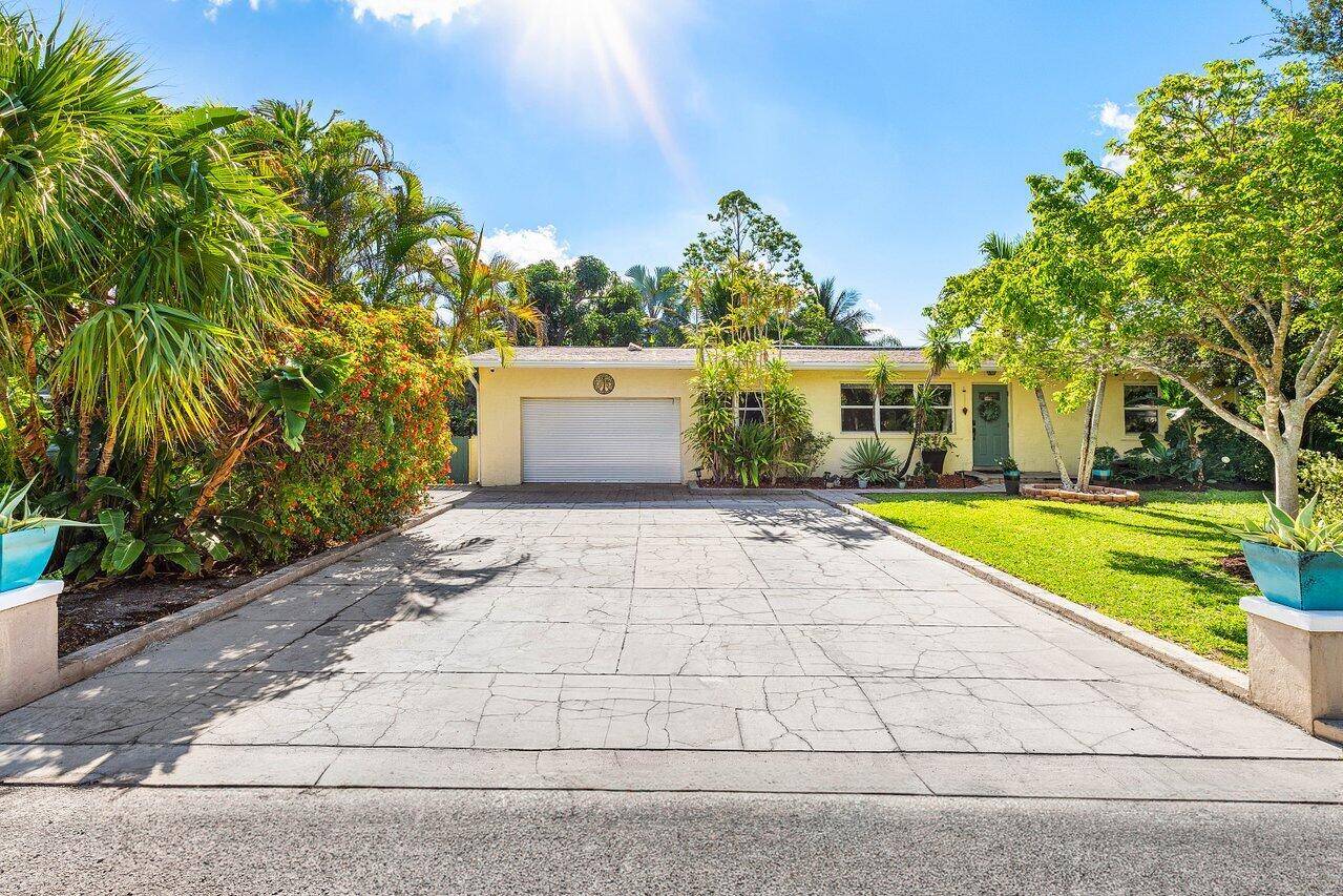 Palm Springs, FL 33461,3064 Rostan LN
