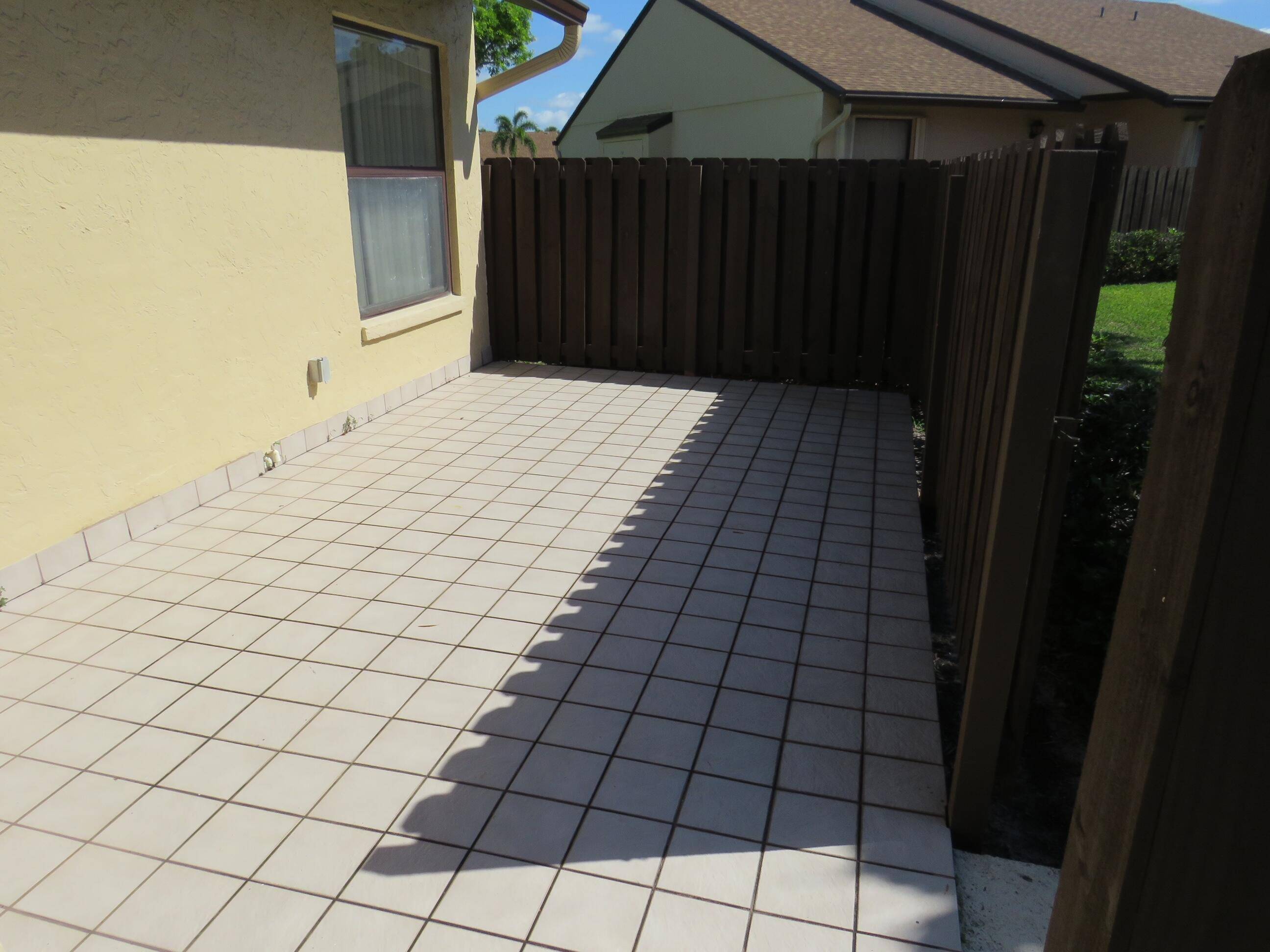 Greenacres, FL 33415,816 Sky Pine Way H