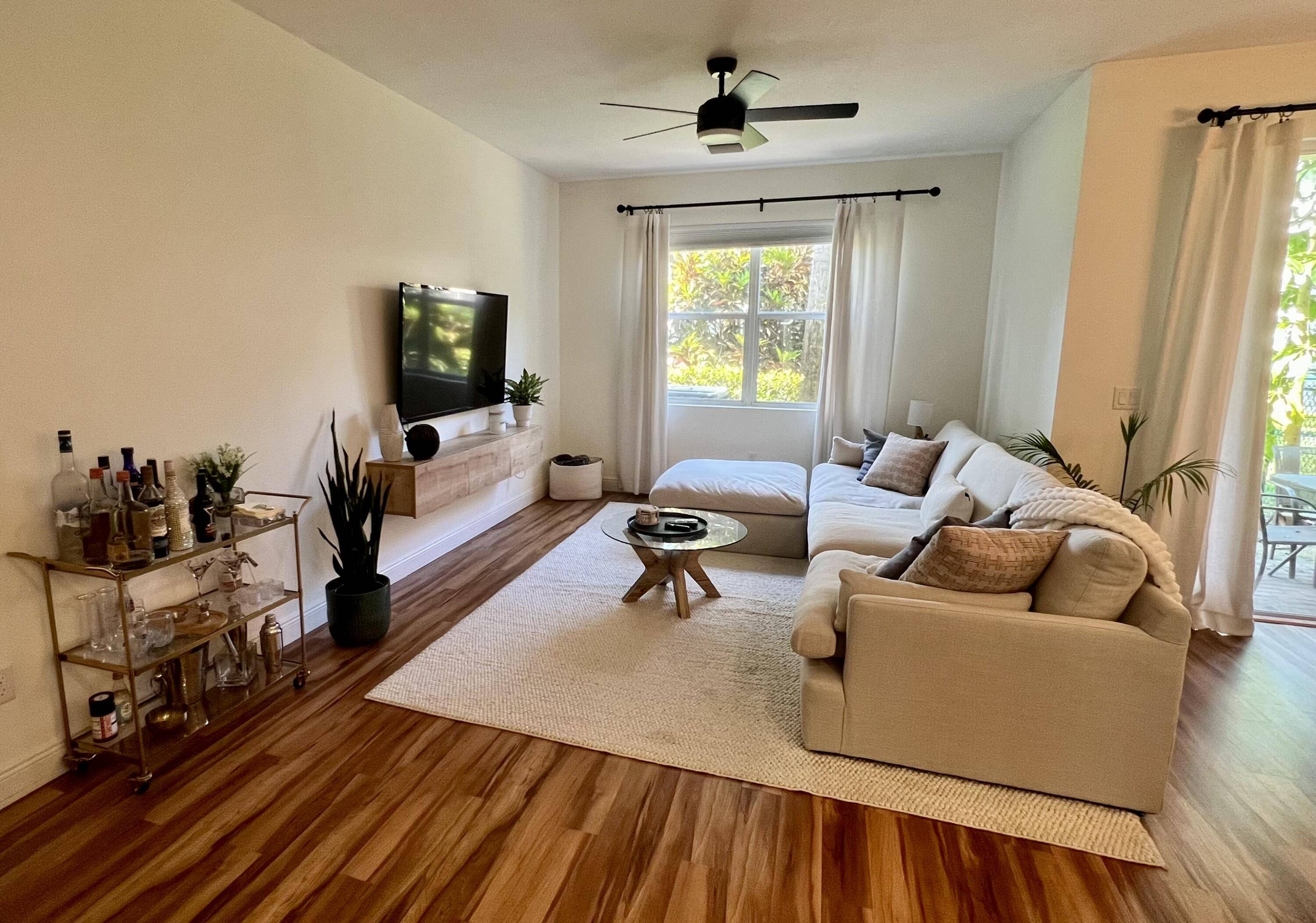 Riviera Beach, FL 33418,6086 Seminole Gardens CIR