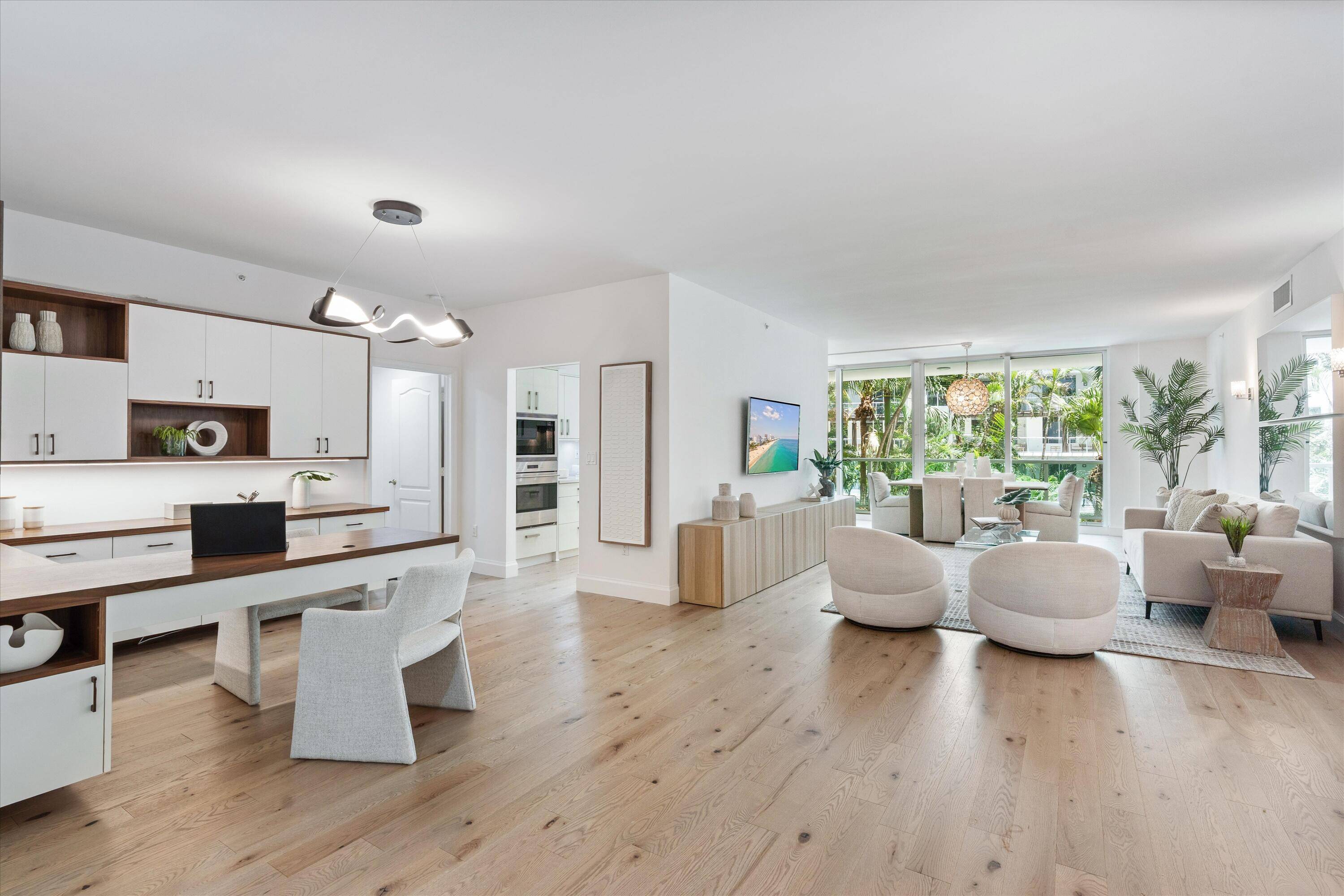 Boca Raton, FL 33432,500 SE Mizner BLVD A202