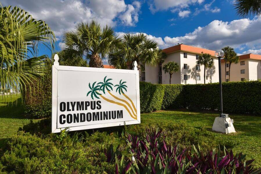 Lake Worth, FL 33462,5981 Via Vermilya 106-A