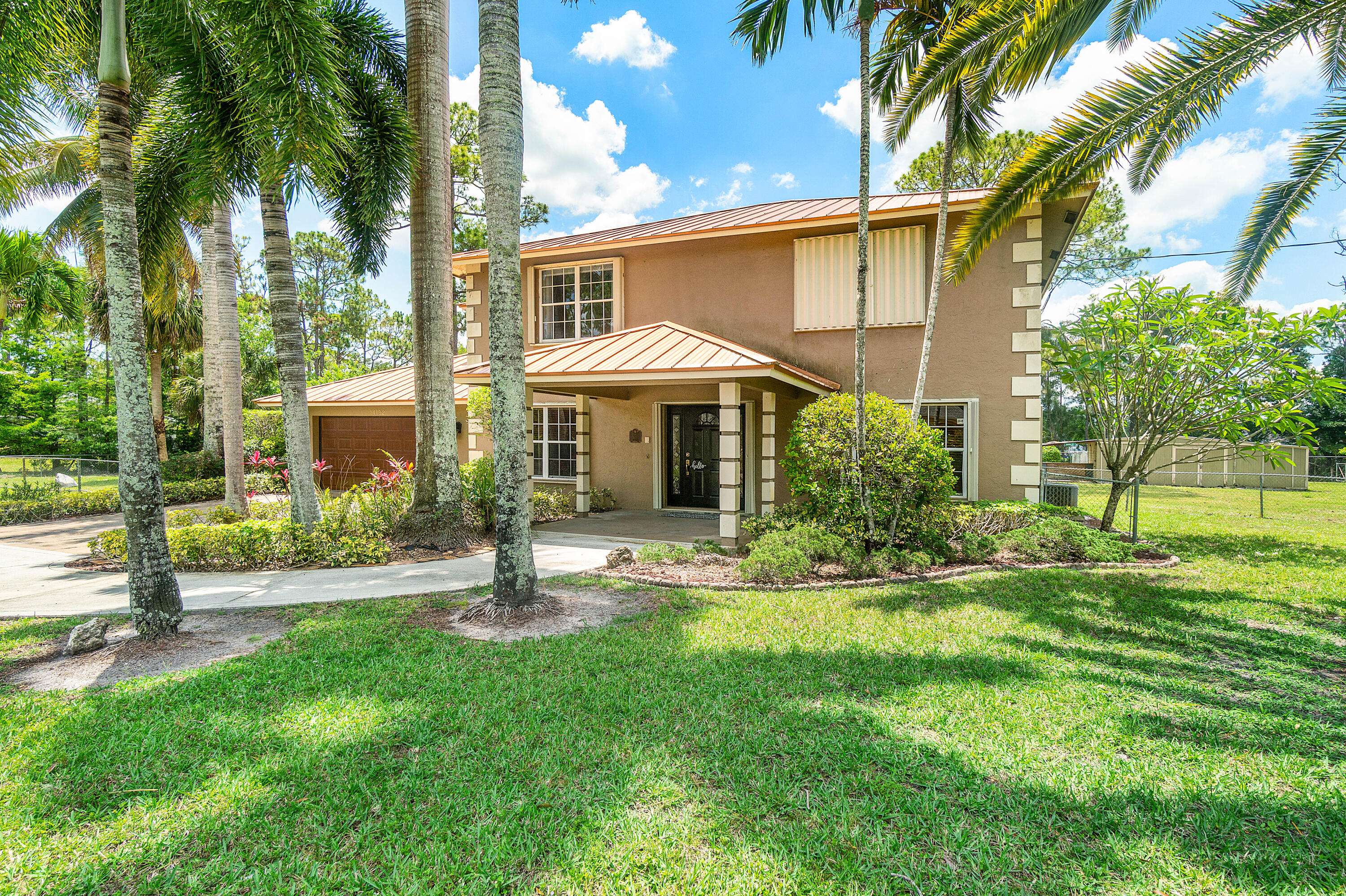 Loxahatchee, FL 33470,14192 N 82nd ST