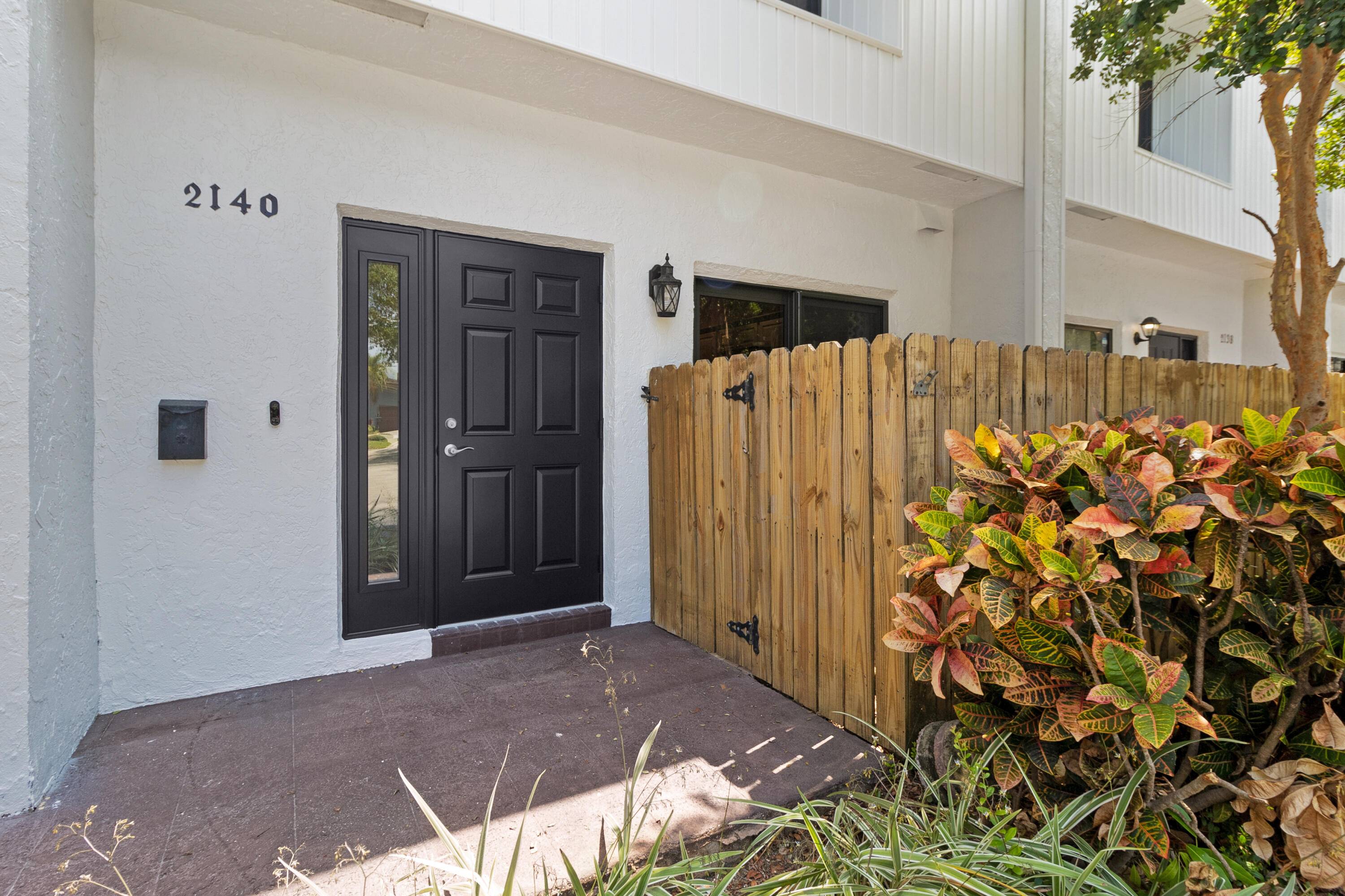 Lighthouse Point, FL 33064,2140 NE 44th ST