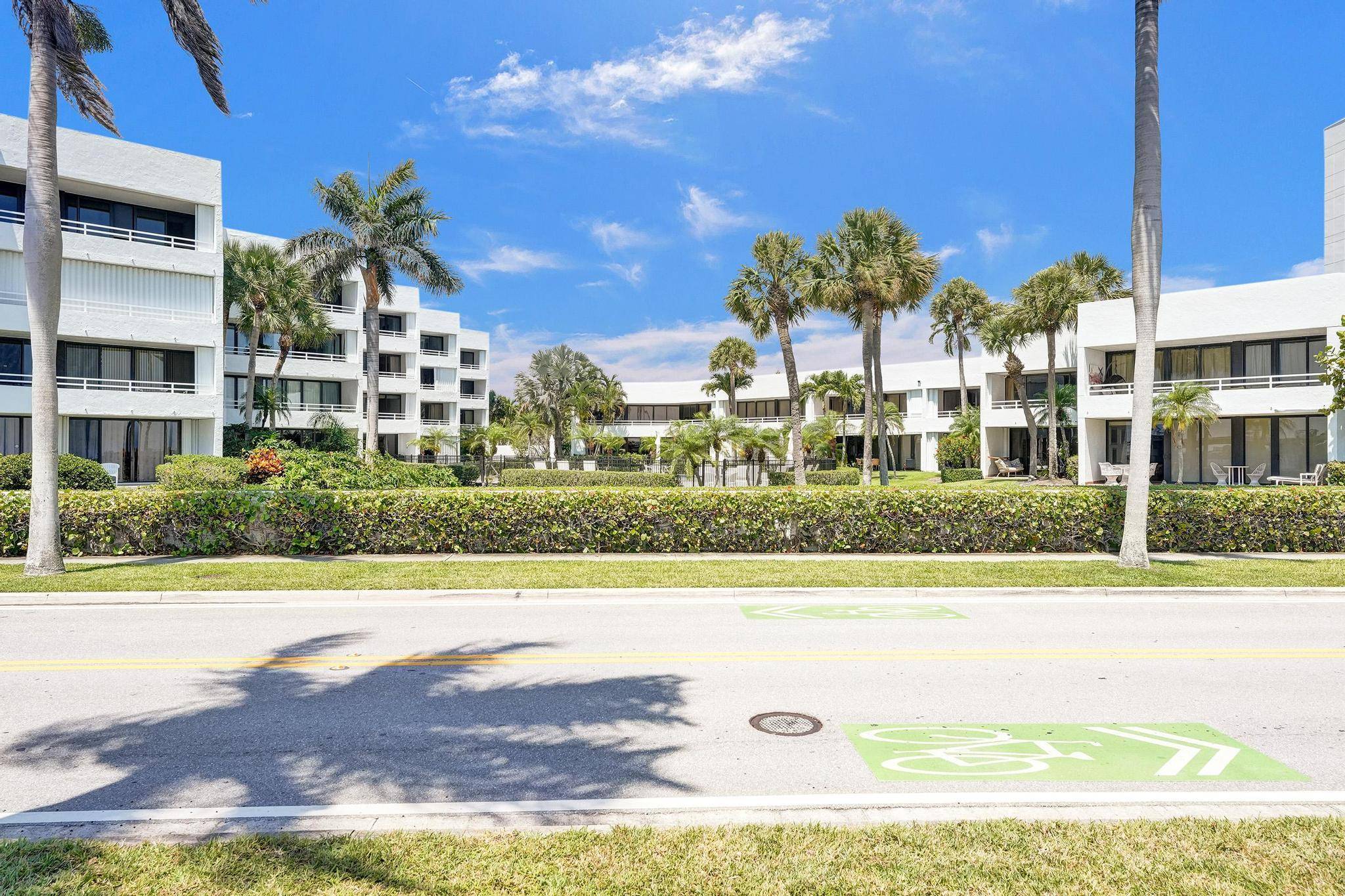 West Palm Beach, FL 33405,3701 S Flagler DR A101