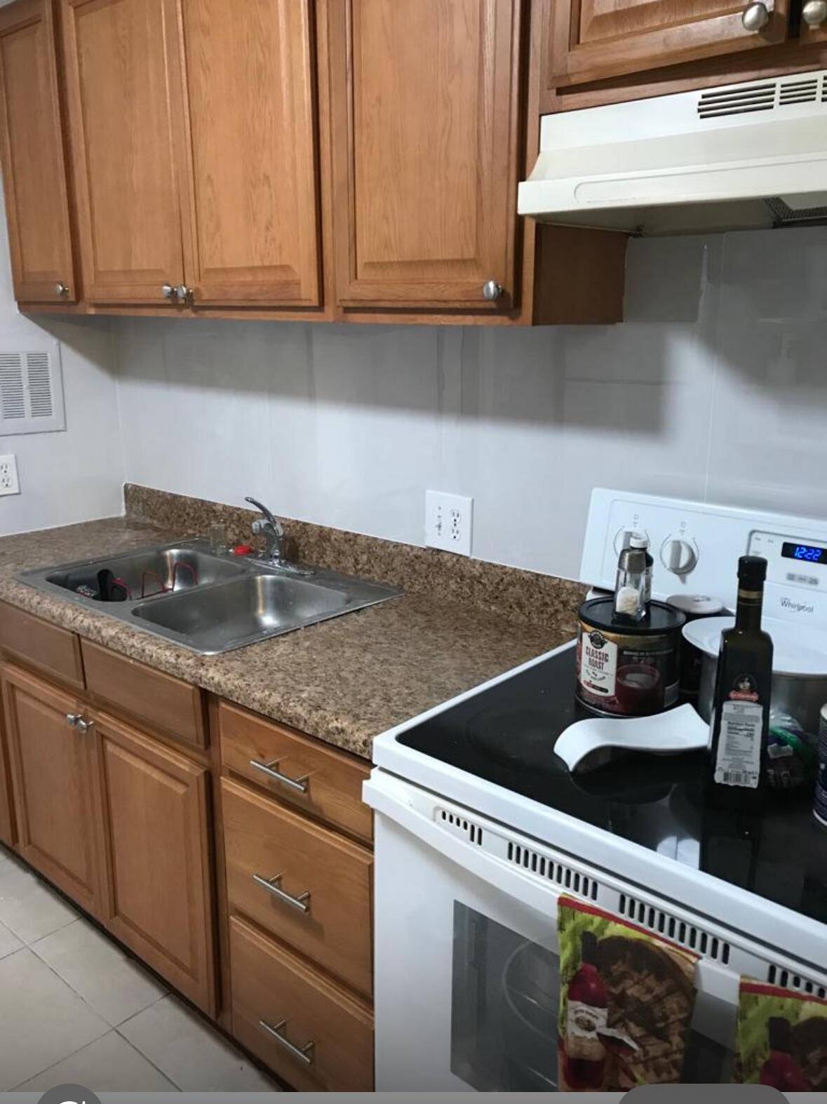 Oakland Park, FL 33334,850 E Commercial BLVD 234d