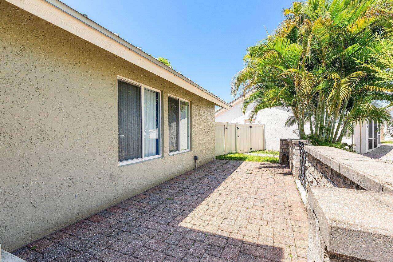 Boca Raton, FL 33434,9429 Burlington PL